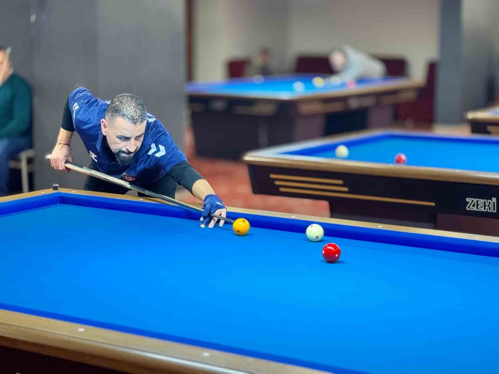 B&ouml;lgesel 3 bant bilardo kul&uuml;pler ligi D&uuml;zce&rsquo;de tamamlandı
