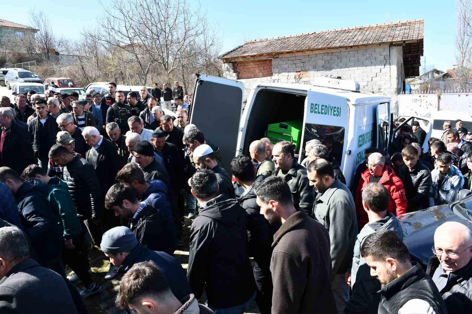Tekirdağ&rsquo;da &ouml;ld&uuml;r&uuml;len iki kardeş, Samsun&rsquo;da defnedildi
