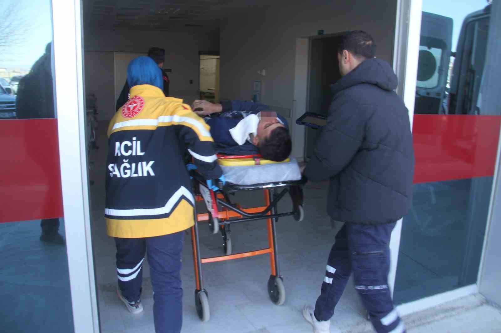 Konya&rsquo;da inşaattan d&uuml;şen iş&ccedil;i yaralandı
