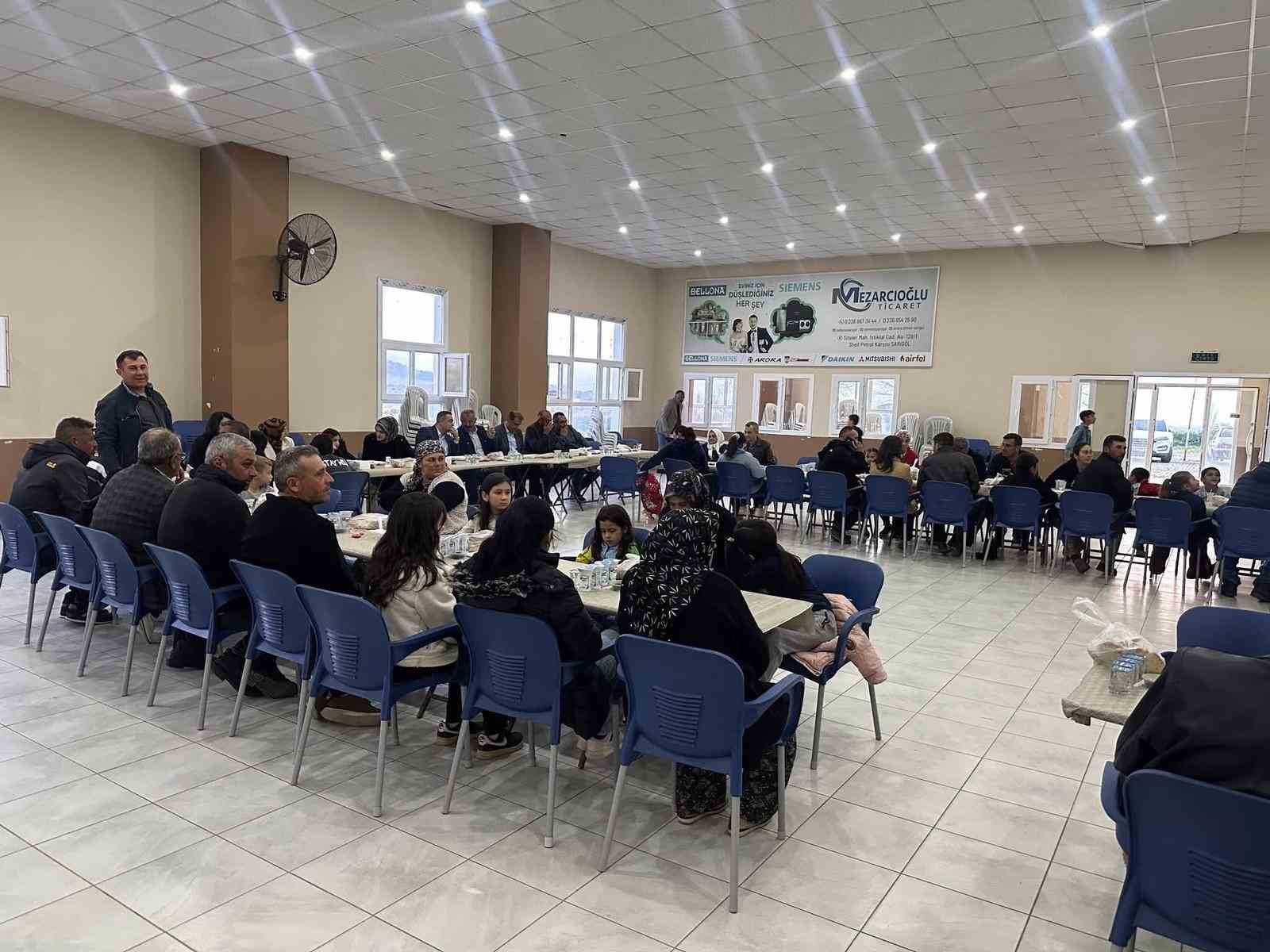 Kaymakam Dalak, &ouml;ğrenci ve velilerle iftar sofrasında buluştu
