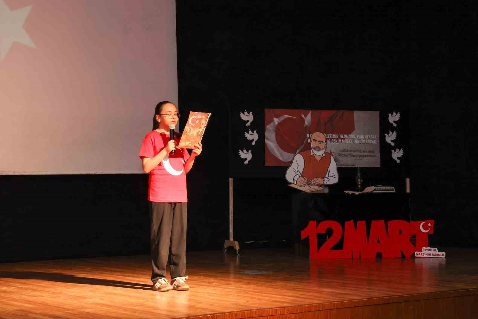 Hacılar&rsquo;da İstiklal şiiri ve şairi yad edildi
