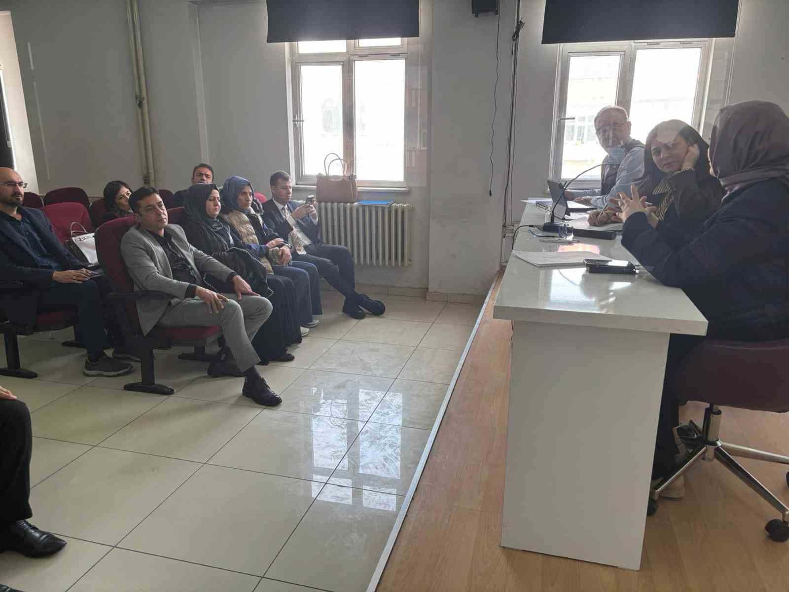 TBMM Su&ccedil;a S&uuml;r&uuml;klenen &Ccedil;ocuklara İlişkin Araştırma Komisyonu Gaziantep&rsquo;te
