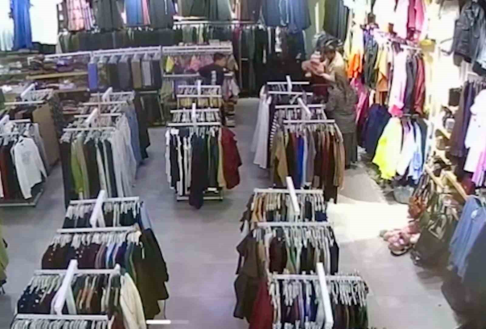 Soğukkanlı esnaf bebeği hayata bağladı