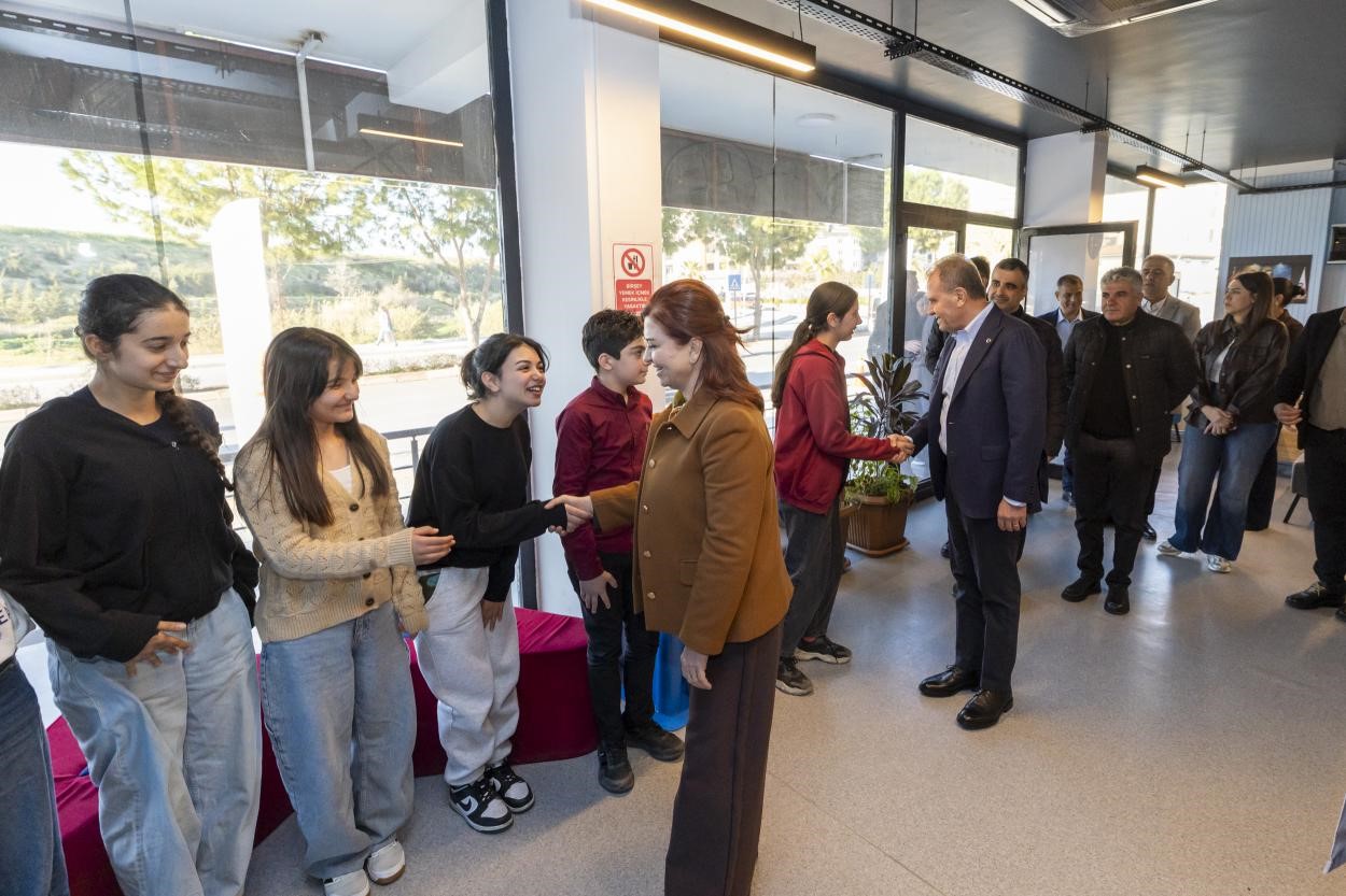 Başkan Se&ccedil;er: "Aratos Matematik Evi, &ouml;ğrencilerimiz i&ccedil;in son derece g&uuml;zel bir bilim at&ouml;lyesi"
