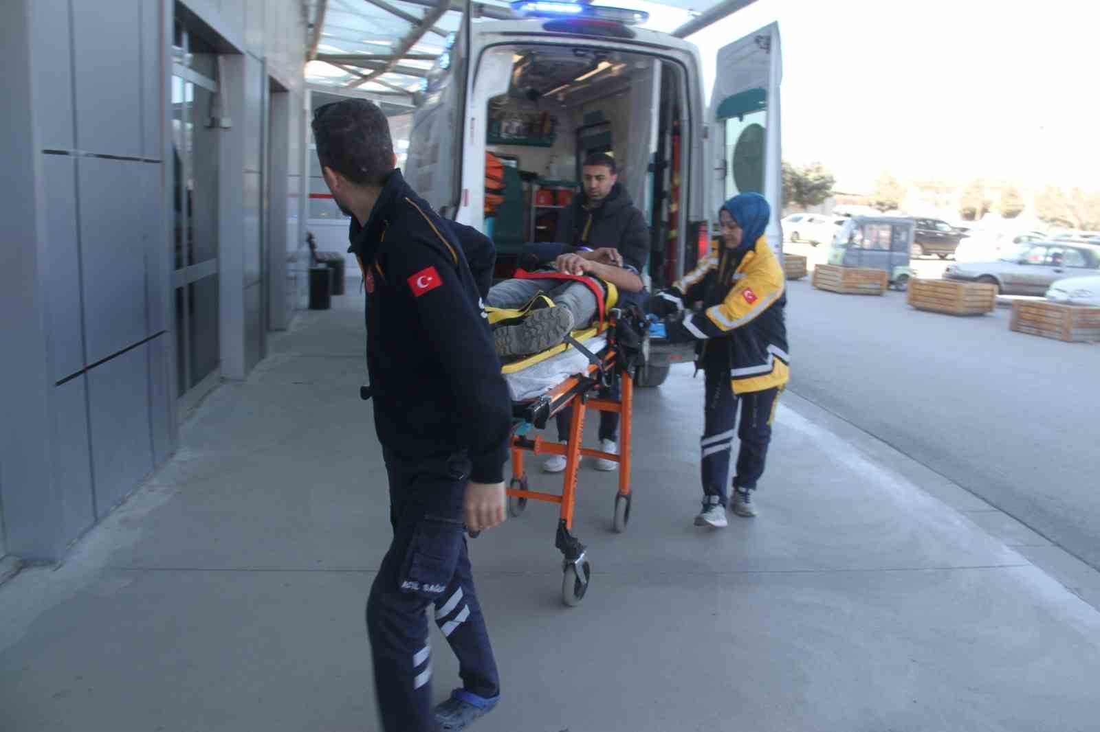 Konya’da inşaattan düşen işçi yaralandı