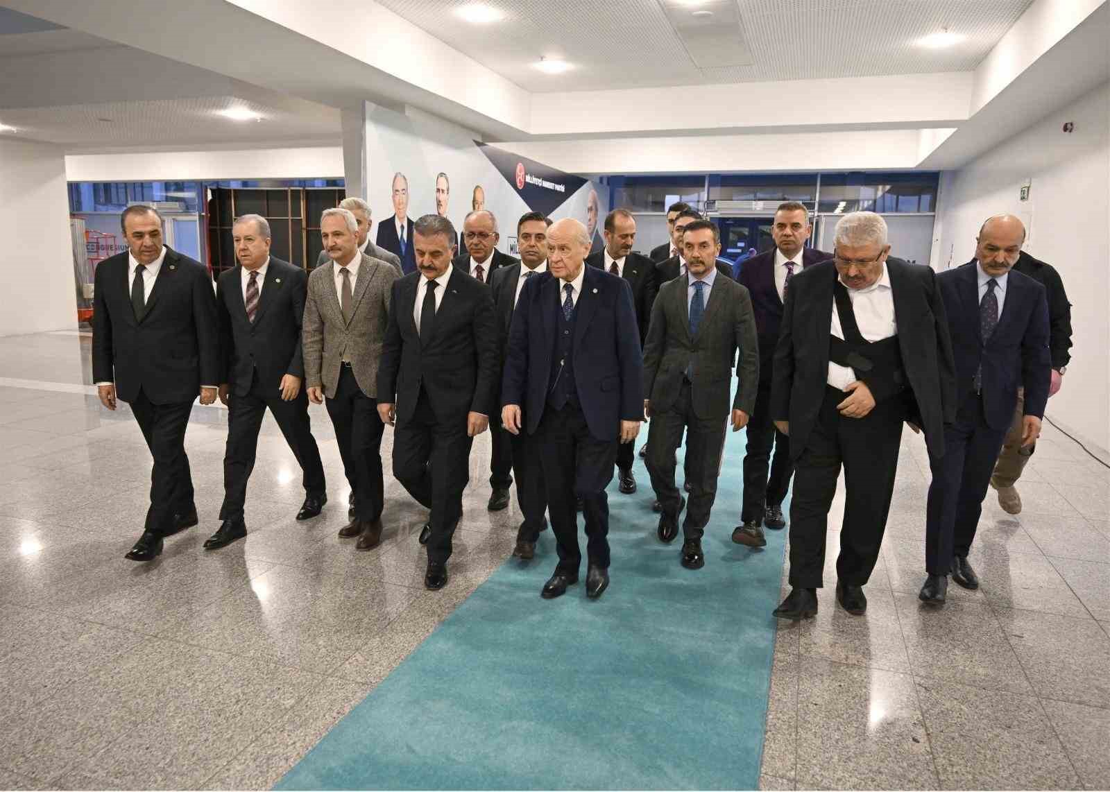 MHP Genel Başkanı Bahçeli: "Türk milleti muazzam bir uyanışın ivmesiyle yeni yüzyılı kardeşliğin yüzyılı yapacak"