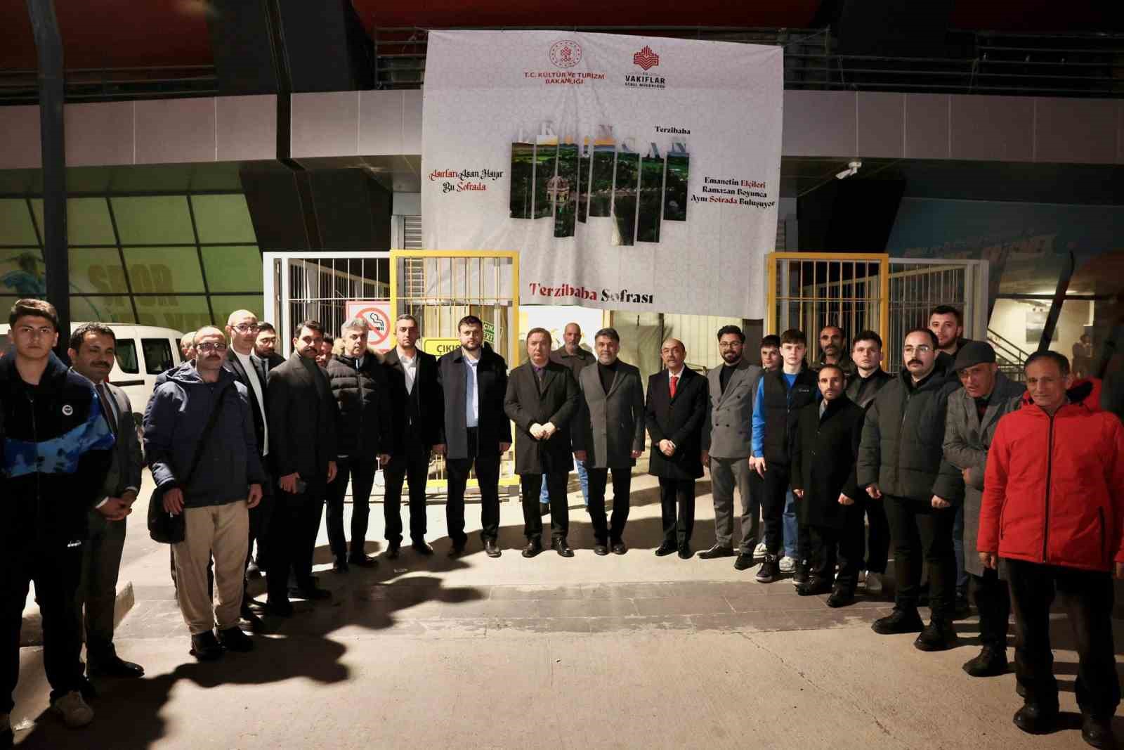 Erzincan&rsquo;da T&Uuml;GVA&rsquo;dan "B&uuml;y&uuml;k Aile İftarı"
