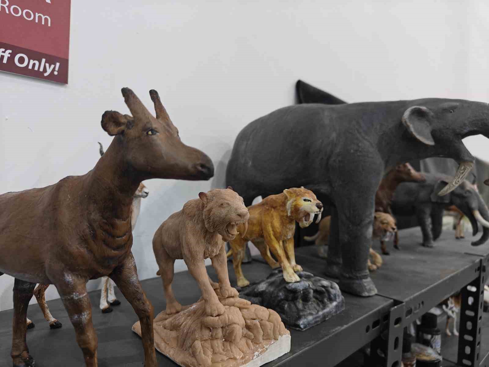 Milyon yıllık tarih minyat&uuml;rleştiriliyor
