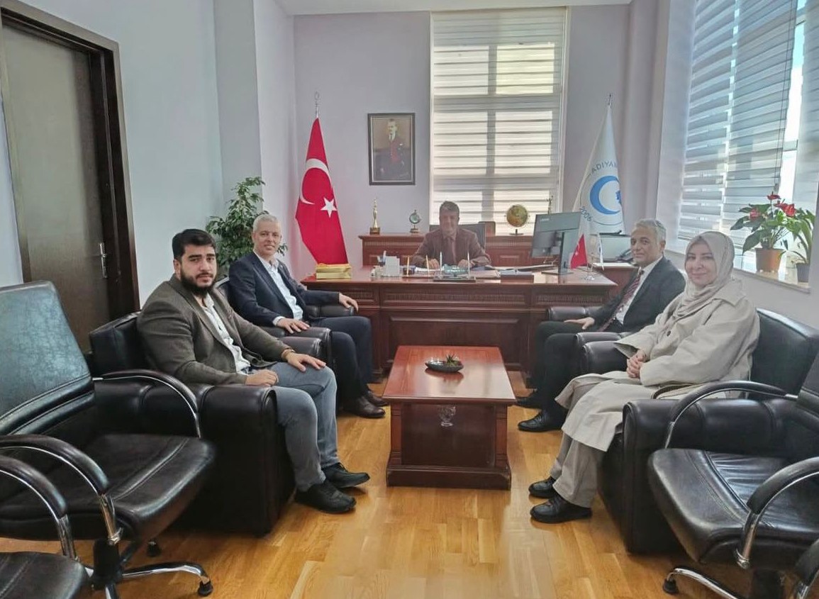 Hekimlerin &ccedil;alışma şartları ve sağlık sisteminin geleceği Adıyaman&rsquo;da ele alındı
