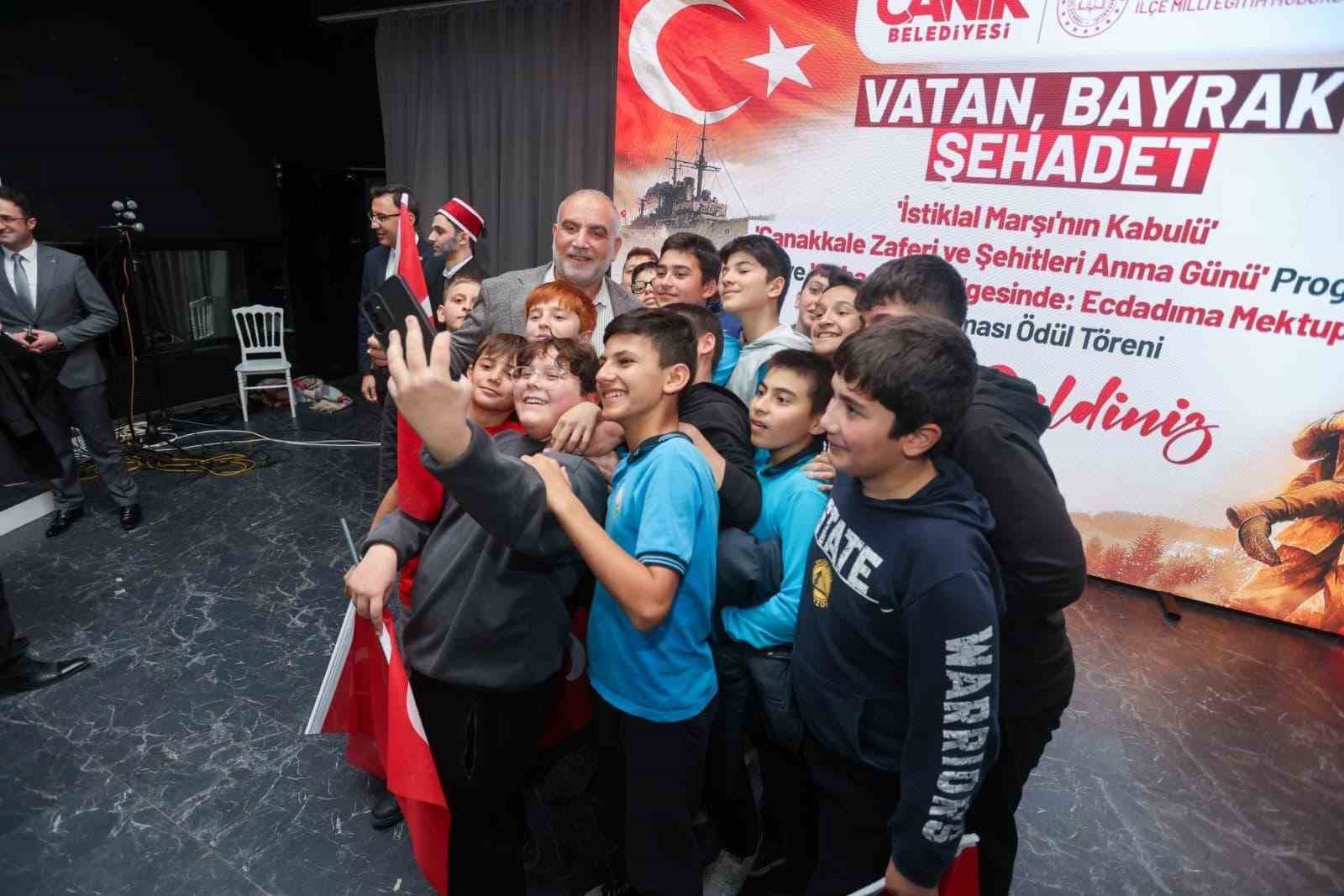 Canik&rsquo;te gen&ccedil;ler &ouml;d&uuml;llerine kavuştu
