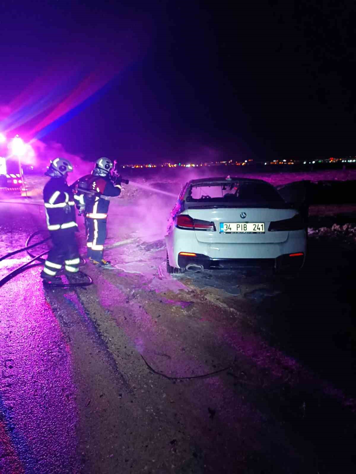 Mardin&rsquo;de otomobilde &ccedil;ıkan yangın s&ouml;nd&uuml;r&uuml;ld&uuml;

