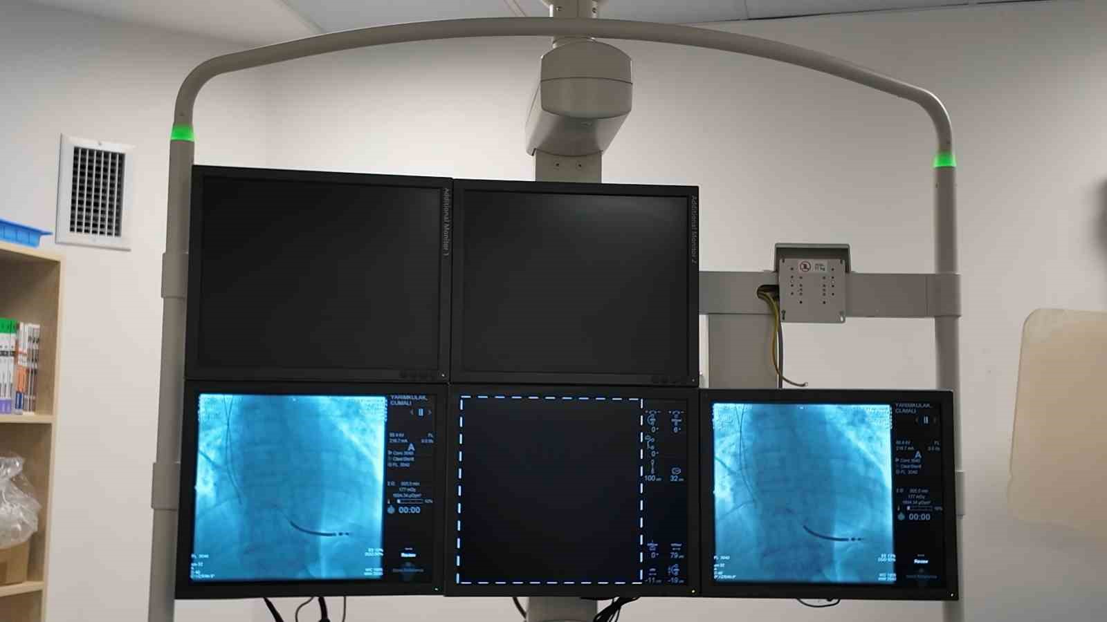 Niğde&rsquo;de kalıcı kalp pili uygulaması başladı
