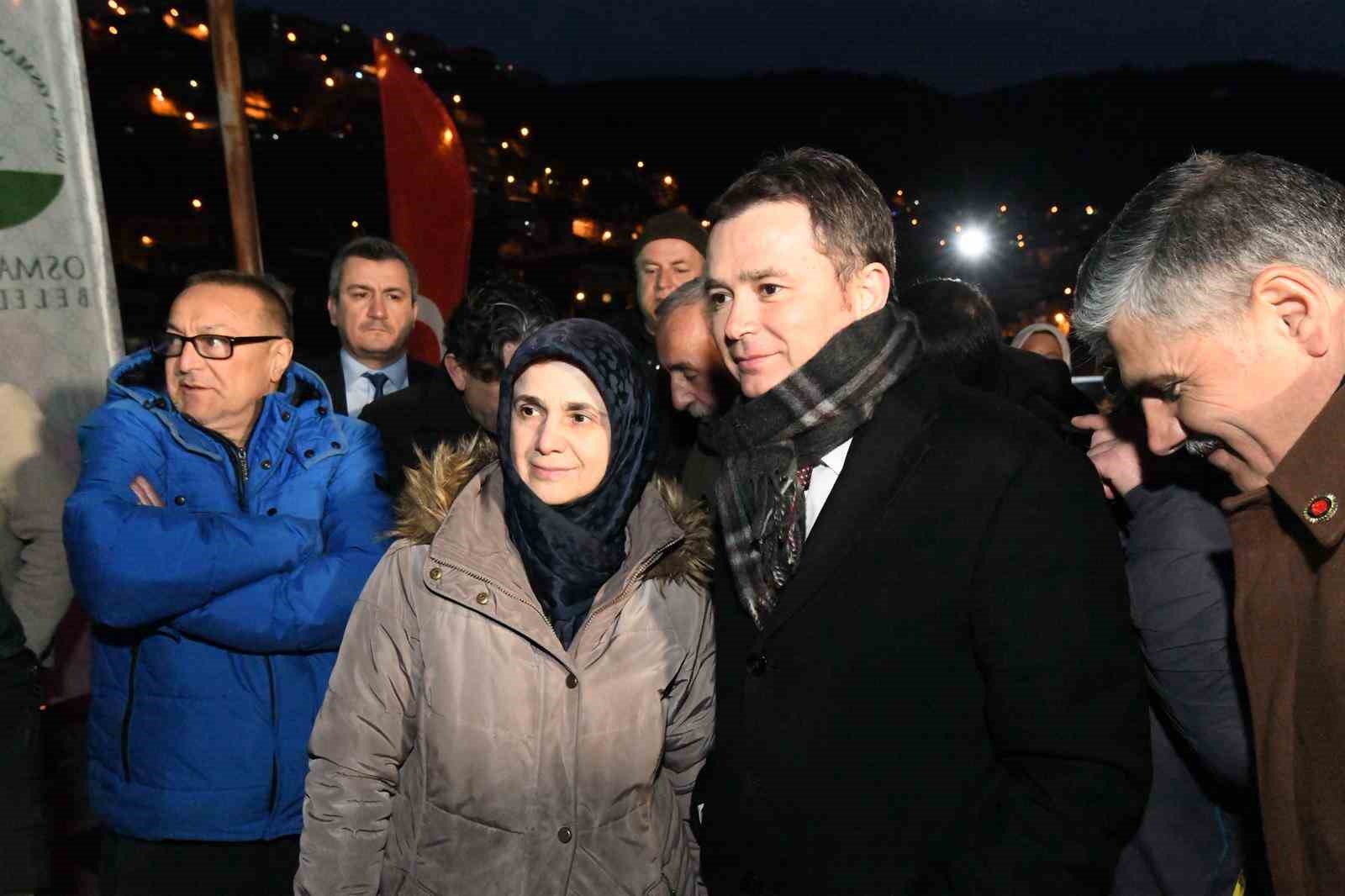 Osmangazi&rsquo;de g&ouml;n&uuml;l sofraları b&uuml;y&uuml;yor
