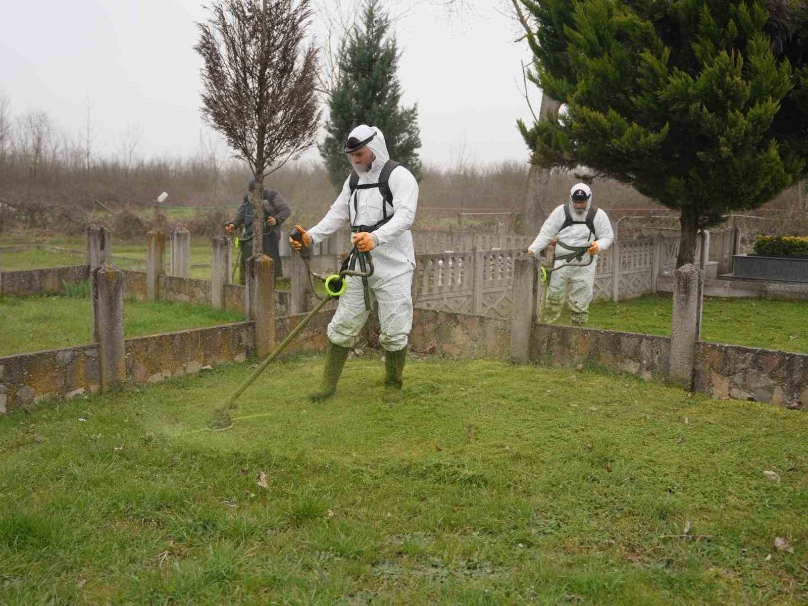 D&uuml;zce Belediyesi&rsquo;nden bayram mesaisi
