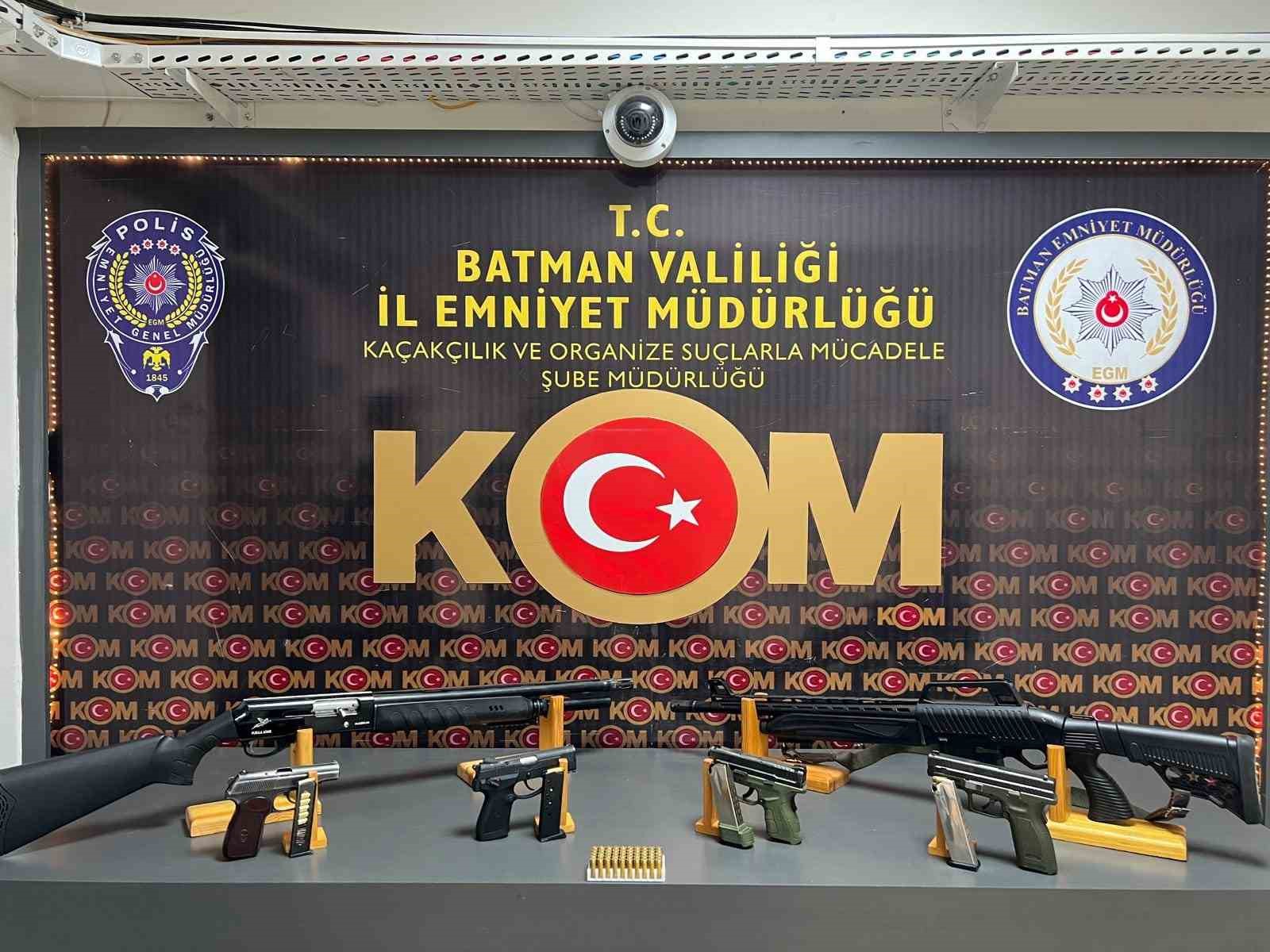 Batman&rsquo;da aranan 4 ş&uuml;pheli yakalandı
