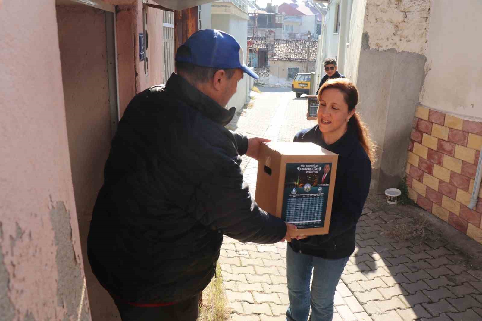 Bozdoğan&rsquo;da "Belediyen Yanında" projesi, ihtiya&ccedil; sahibi vatandaşların kapısını &ccedil;alıyor

