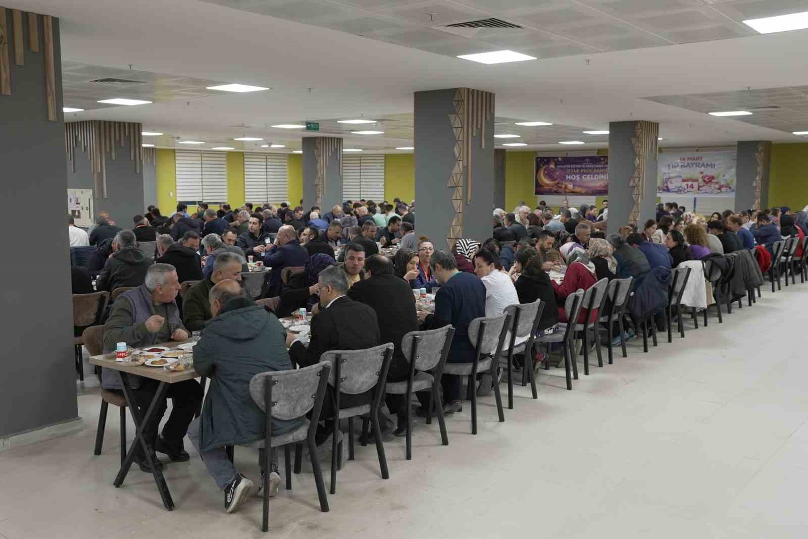 MEAH&rsquo;ta iftar ve sahur programı d&uuml;zenlendi
