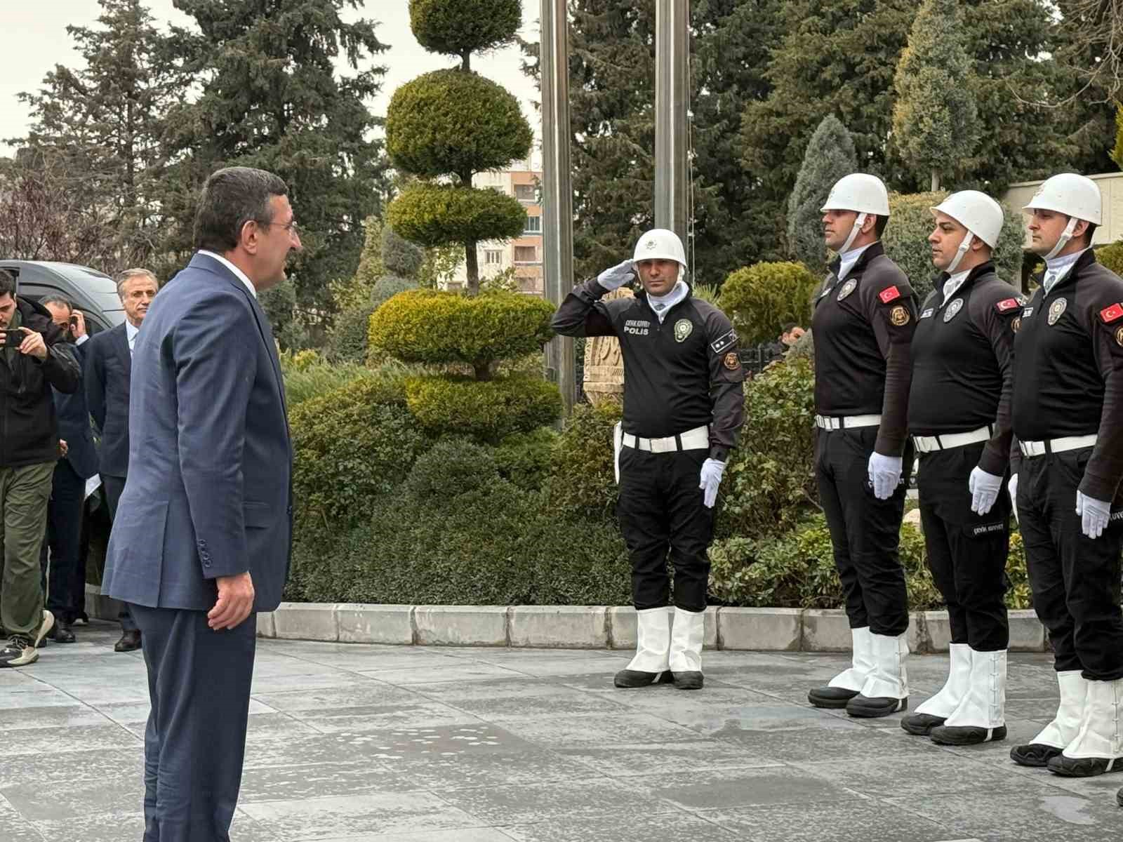 Cumhurbaşkanı Yardımcısı Cevdet Yılmaz Mardin&rsquo;de
