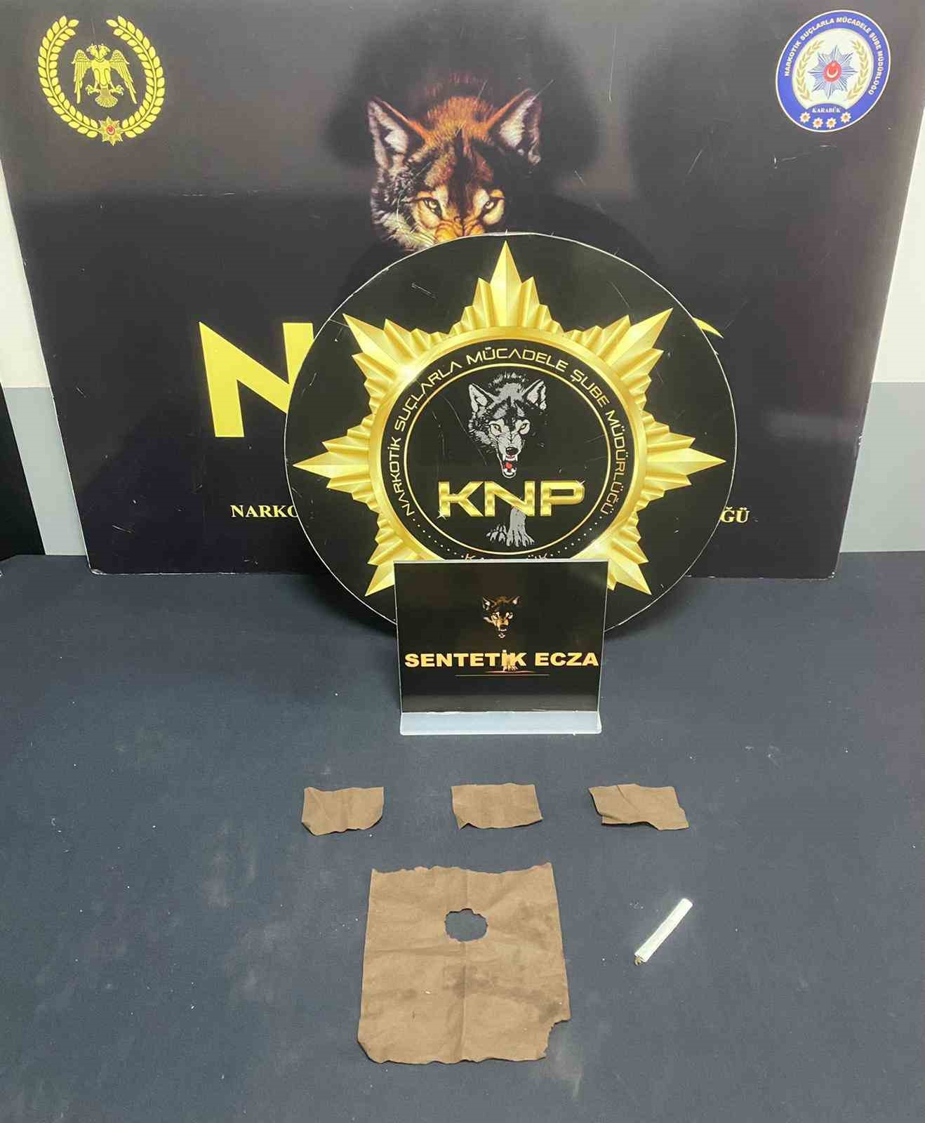 Karab&uuml;k&rsquo;teki uyuşturucu operasyonlarında 5 kişi tutuklandı
