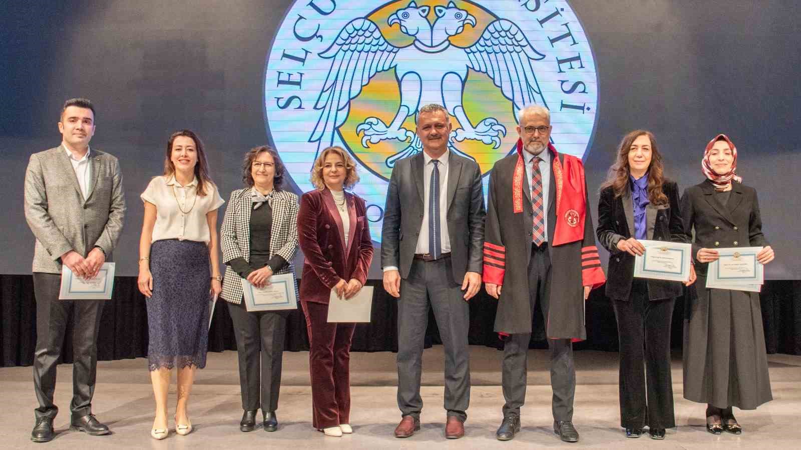 Sel&ccedil;uk &Uuml;niversitesinde 14 Mart Tıp Bayramı kutlandı
