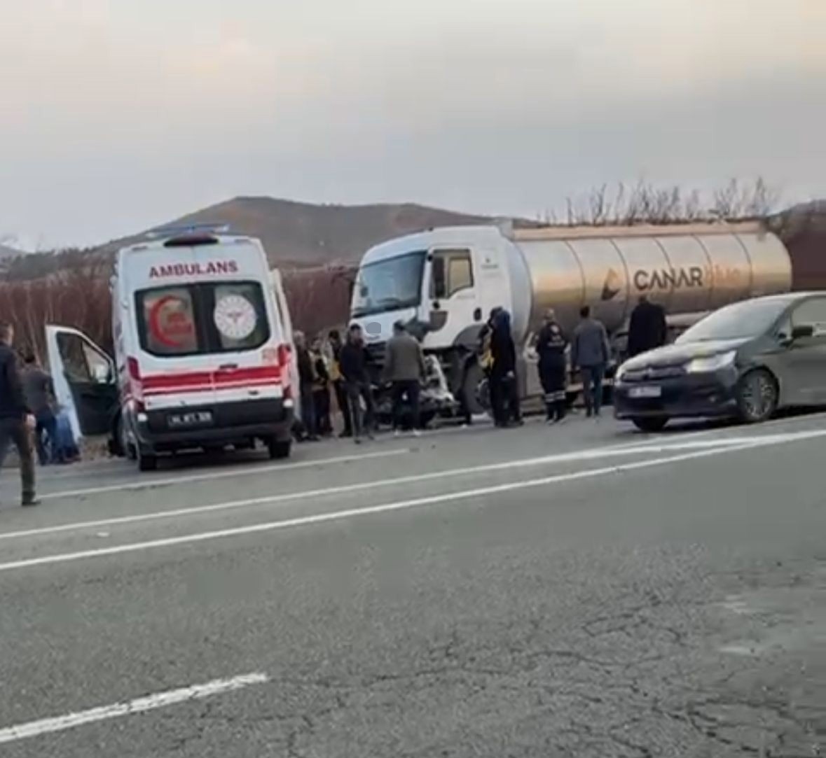 Malatya’da kontrolden çıkan kamyon hafif ticari araca çarptı: 1 ölü, 1 yaralı