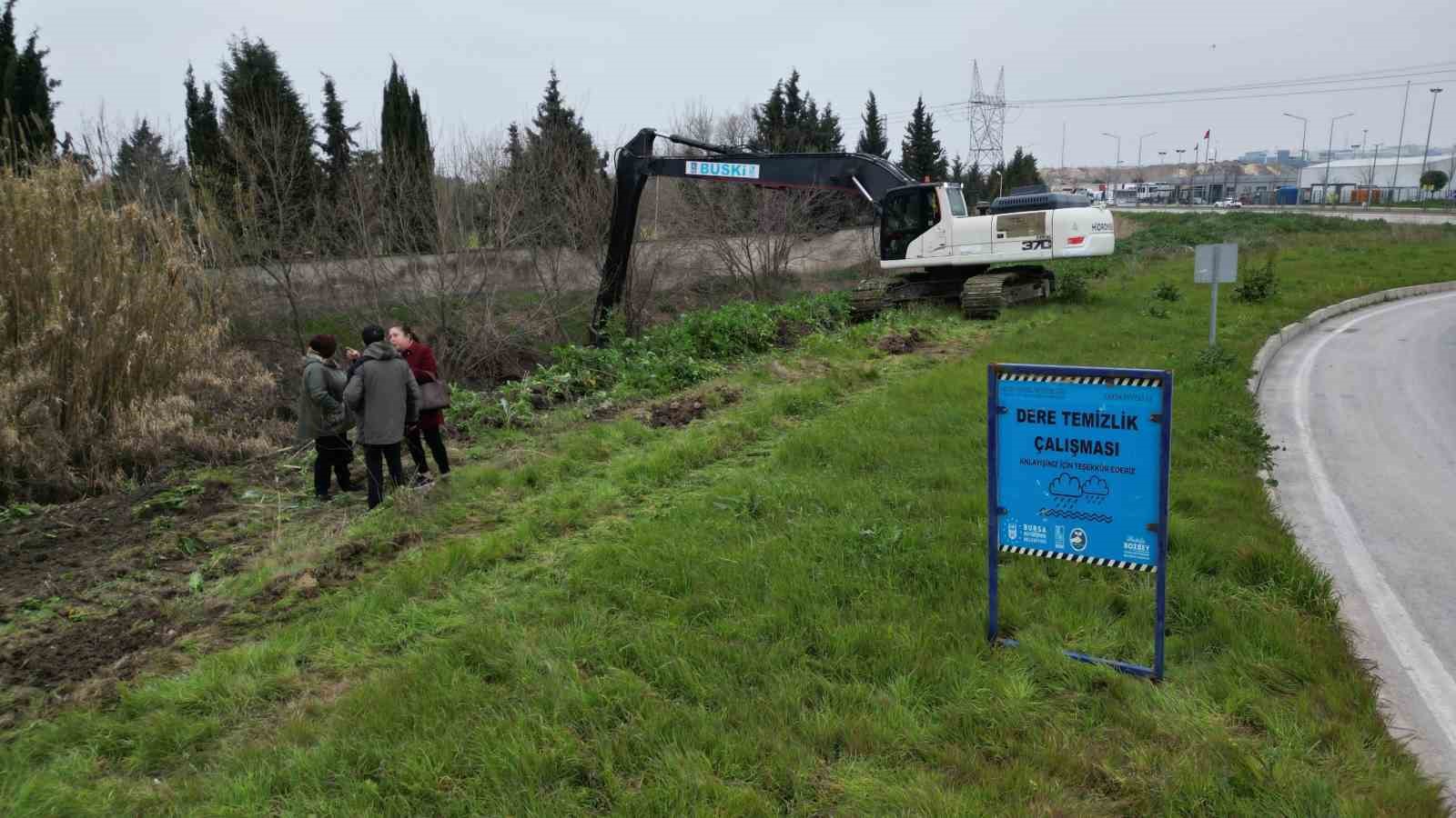 Ayafatma Deresi&rsquo;nde kapsamlı temizlik &ccedil;alışması
