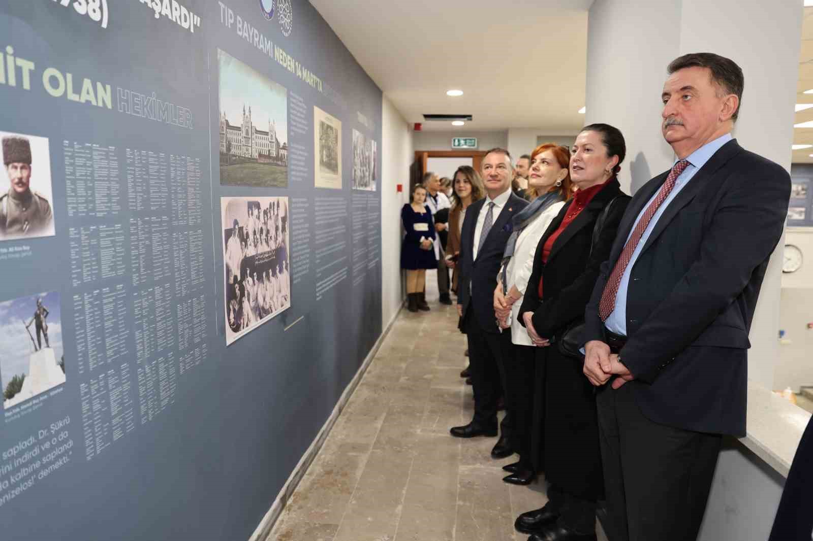 Gen&ccedil; Cumhuriyet&rsquo;in sağlık alanındaki başarıları sergiyle anlatıldı
