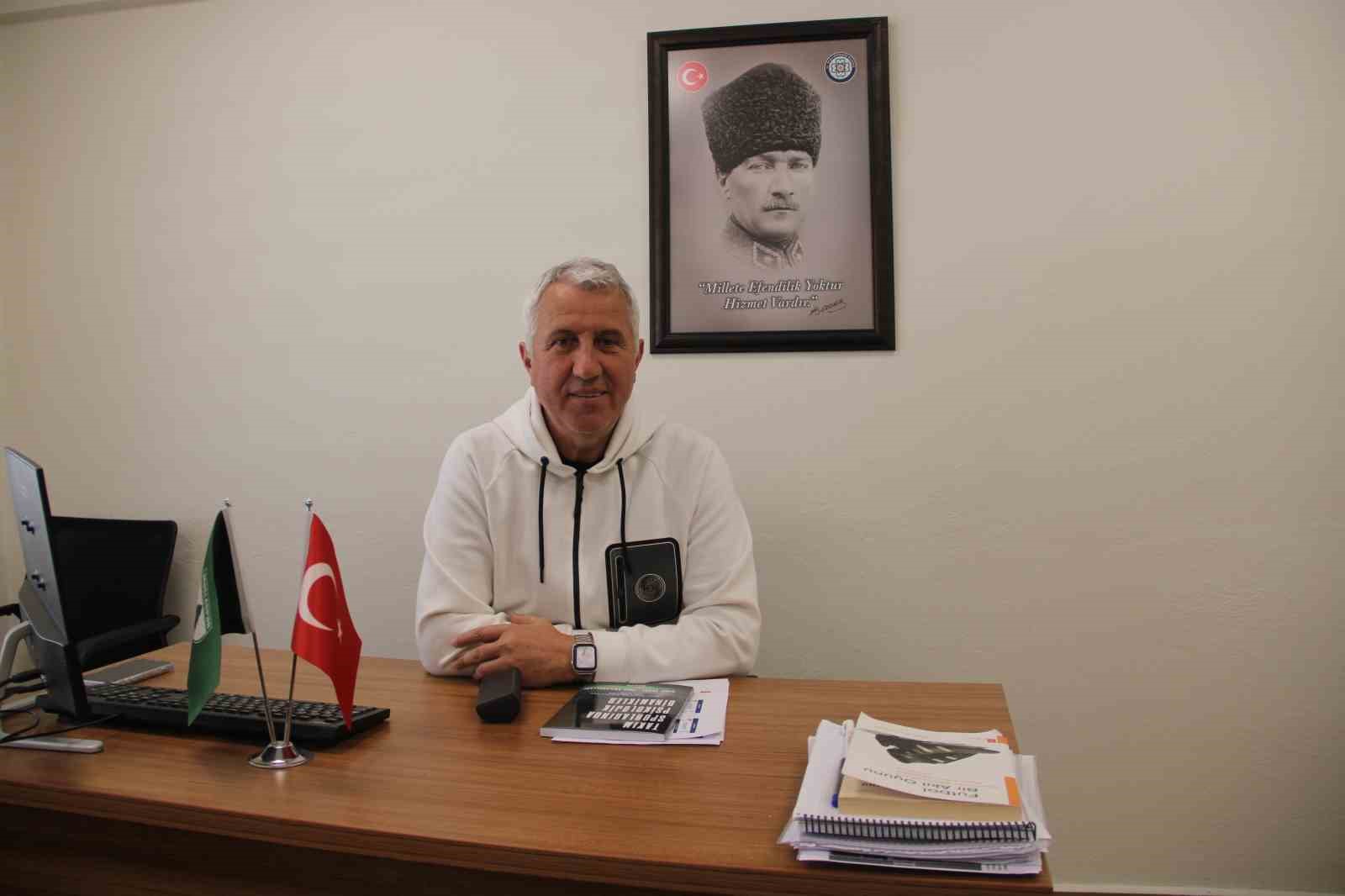 Muğlaspor Teknik Direktörü Durmuş: "Tarihi yürüyüşü taraftarımızla beraber mutlu sonla bitireceğiz"