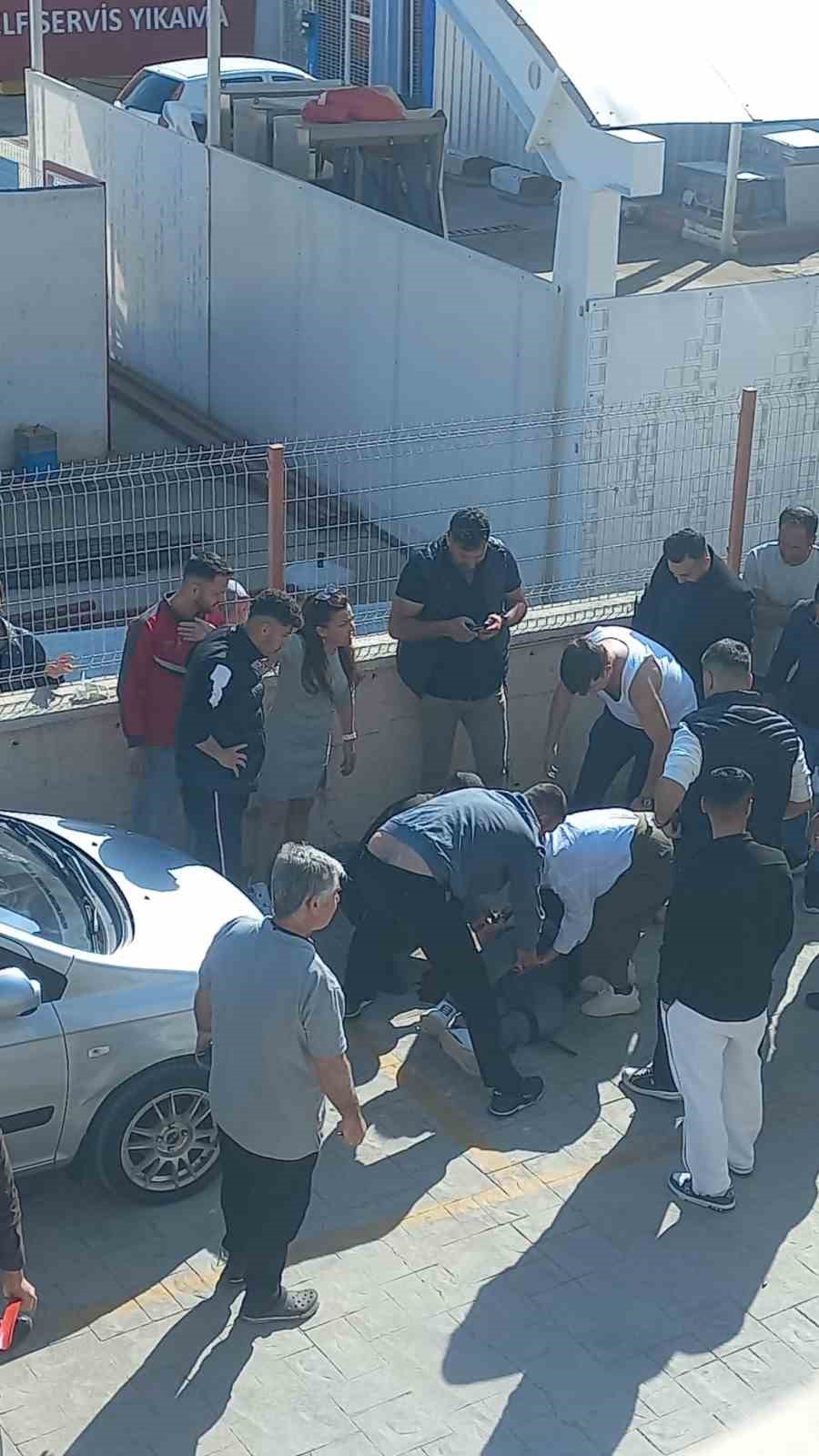 Kurşunlardan 2 kez ka&ccedil;tı, &uuml;&ccedil;&uuml;nc&uuml; defa yaralanmaktan kurtulamadı
