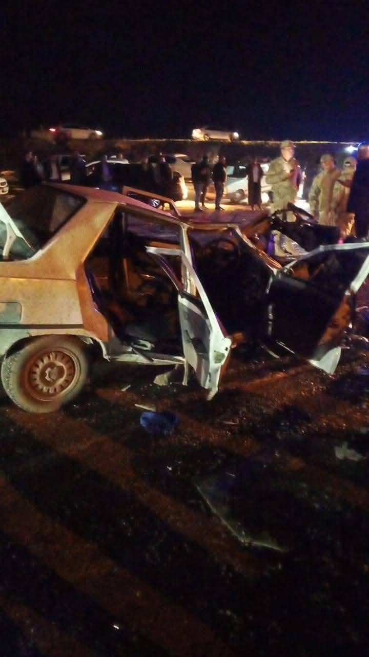 Şanlıurfa&rsquo;da otomobiller &ccedil;arpıştı: 1 &ouml;l&uuml;, 8 yaralı
