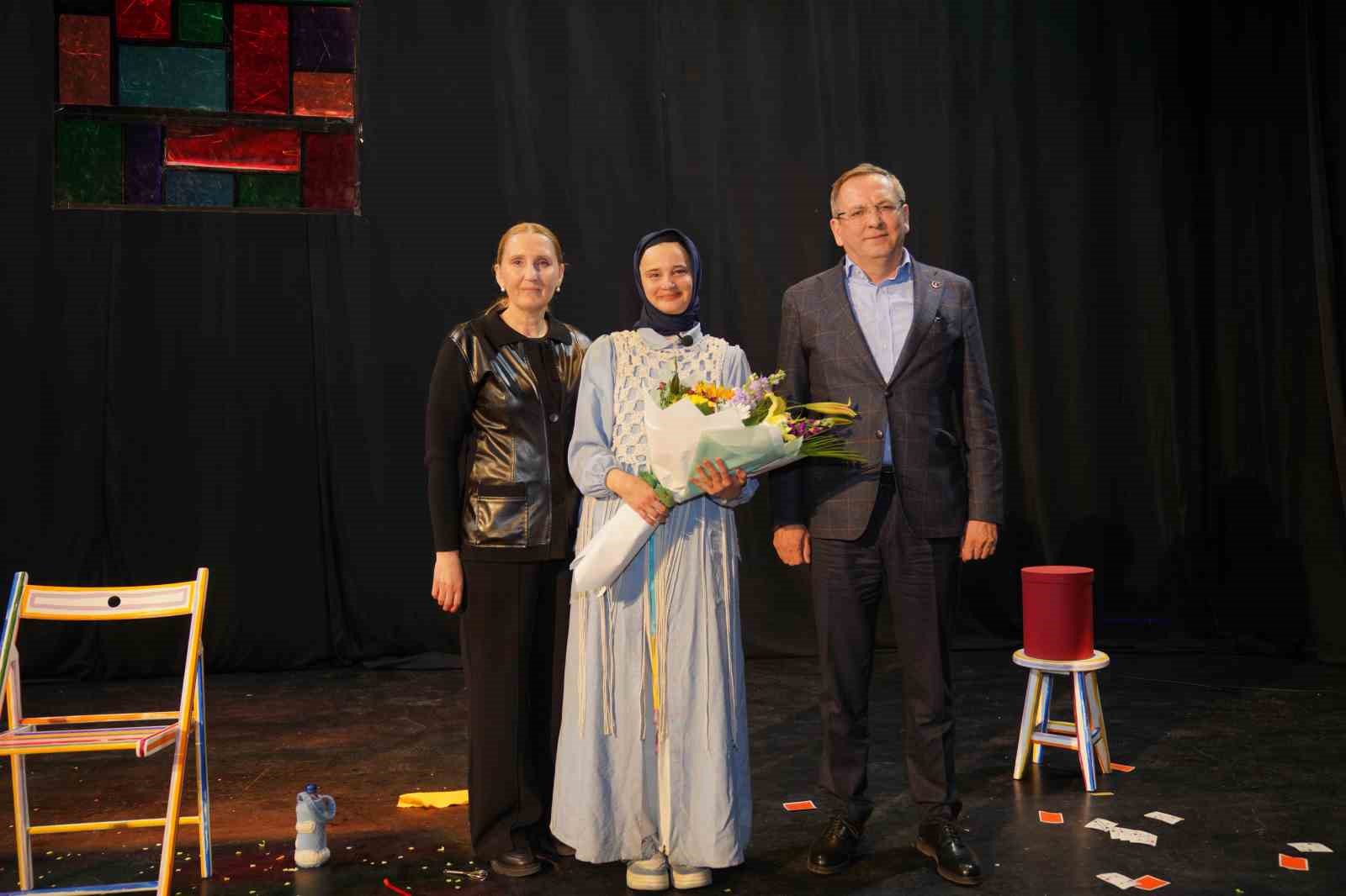 Ayvalık Kadın Oyunları Festivali altıncı kez perdelerini a&ccedil;tı
