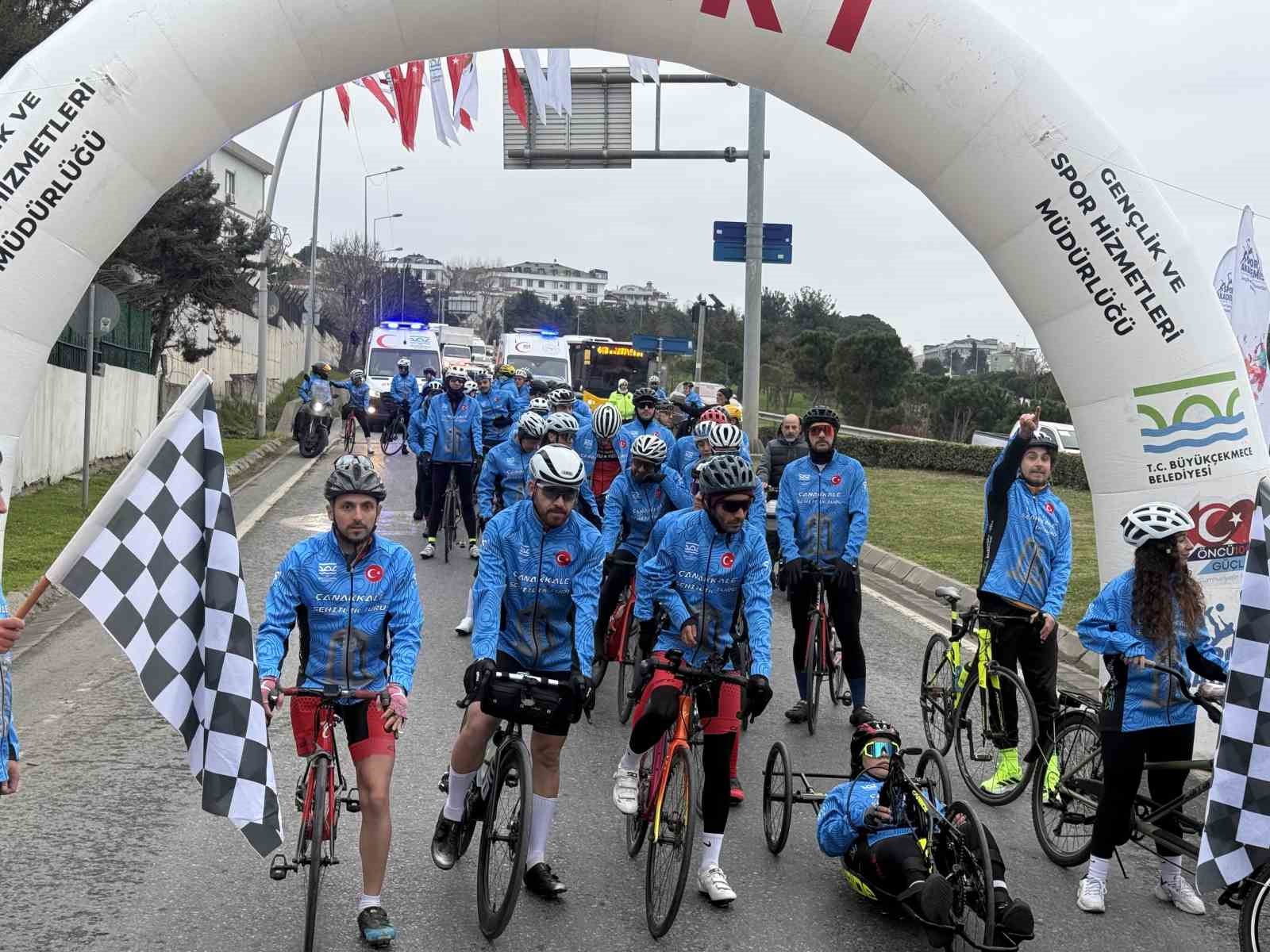 Zaferin 111&rsquo;inci yılında, 5&rsquo;i paralimpik 50 sporcu pedal &ccedil;evirdi
