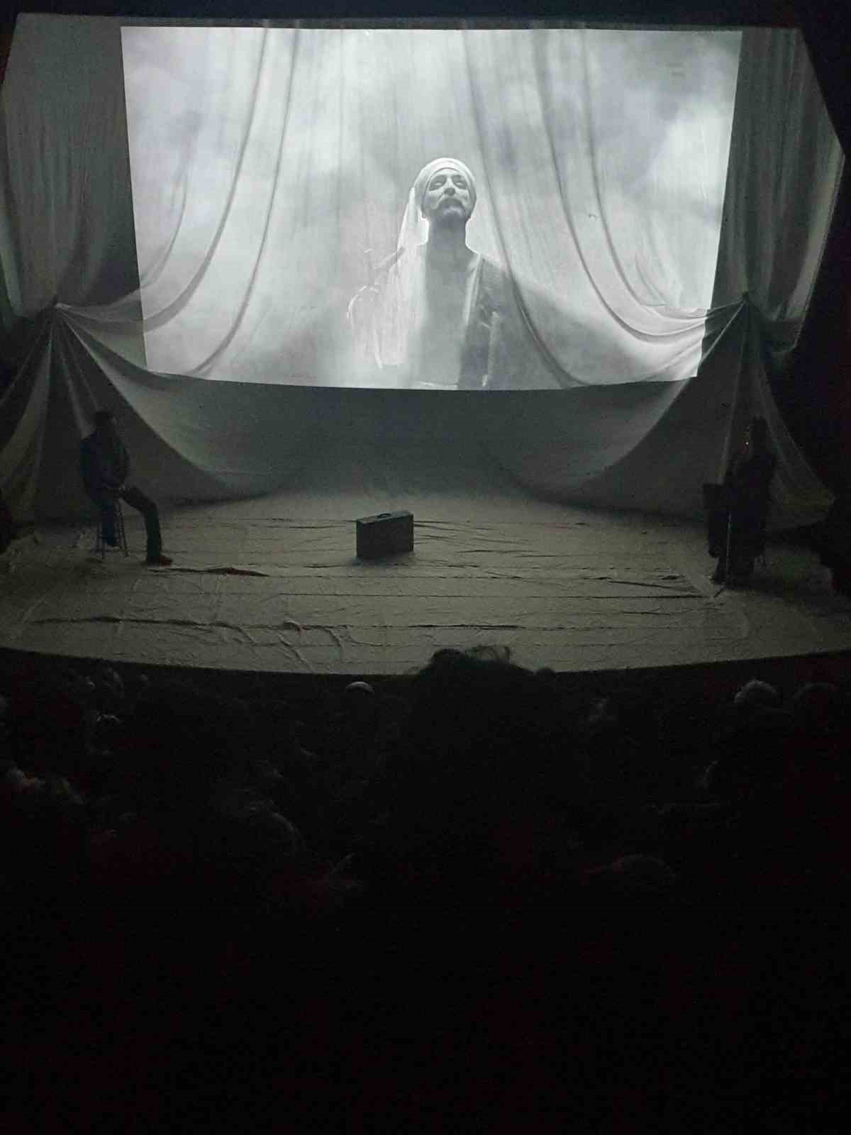 Tiyatro Anadolu, D&uuml;zce&rsquo;de "Aşk Neyledi Yunus" ile sahne aldı
