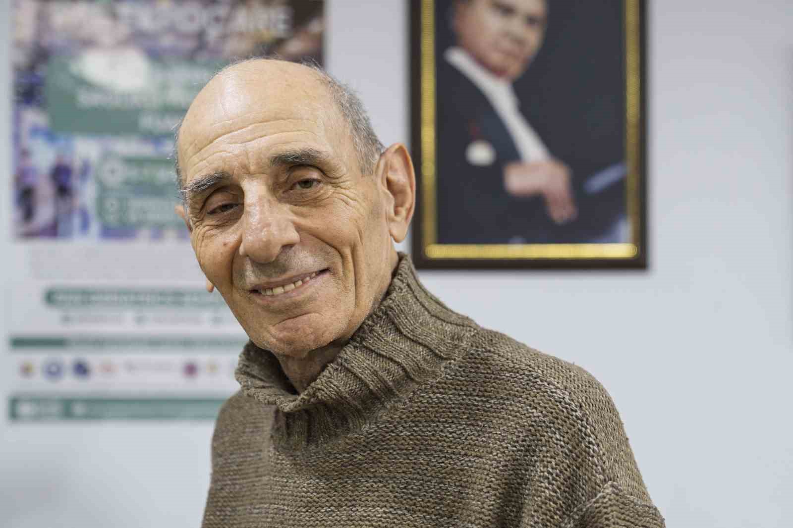 Nesiller arası sağlık dayanışması kalpleri ısıttı
