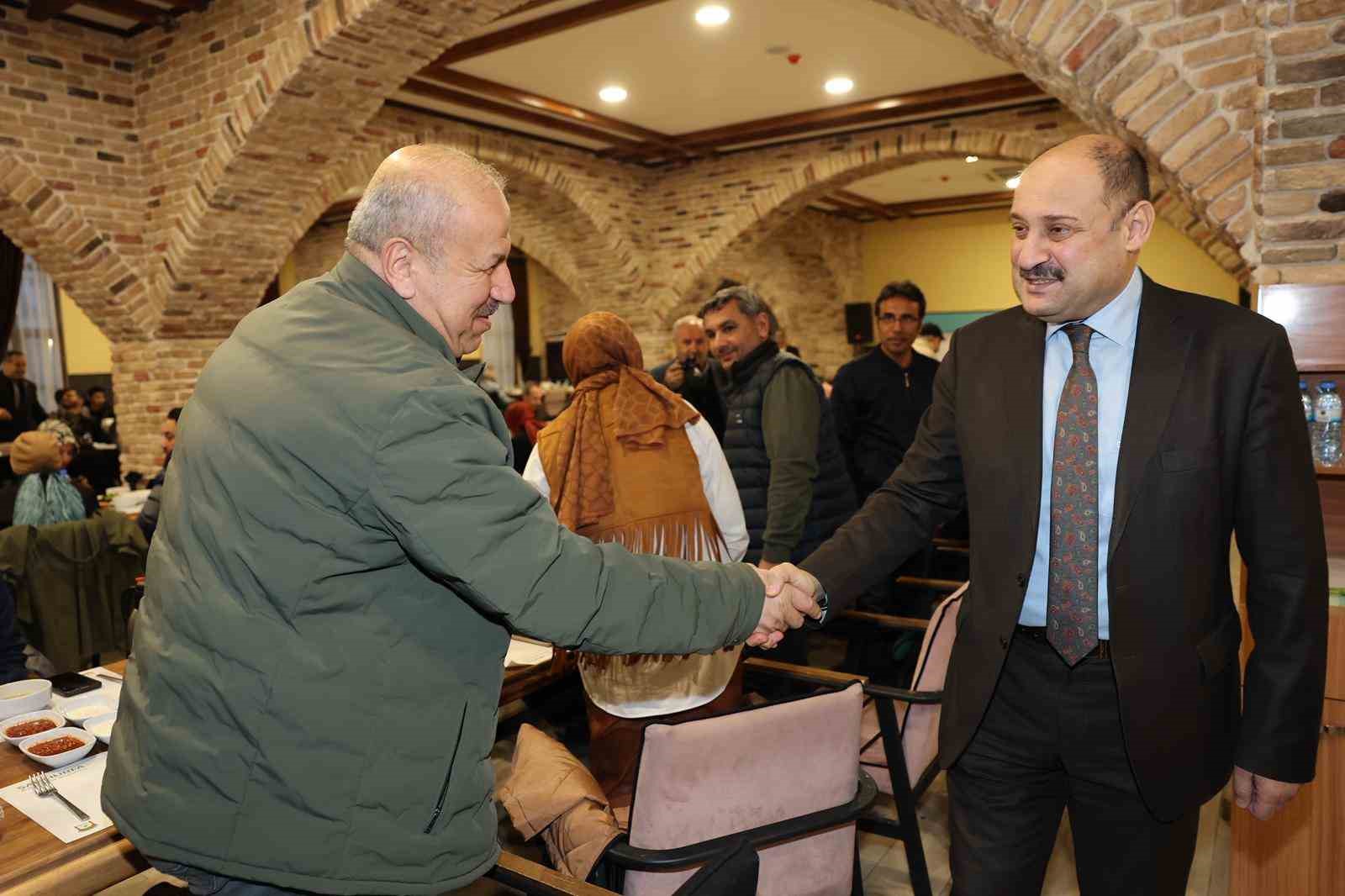 G&uuml;lpınar basın mensuplarıyla iftarda buluştu
