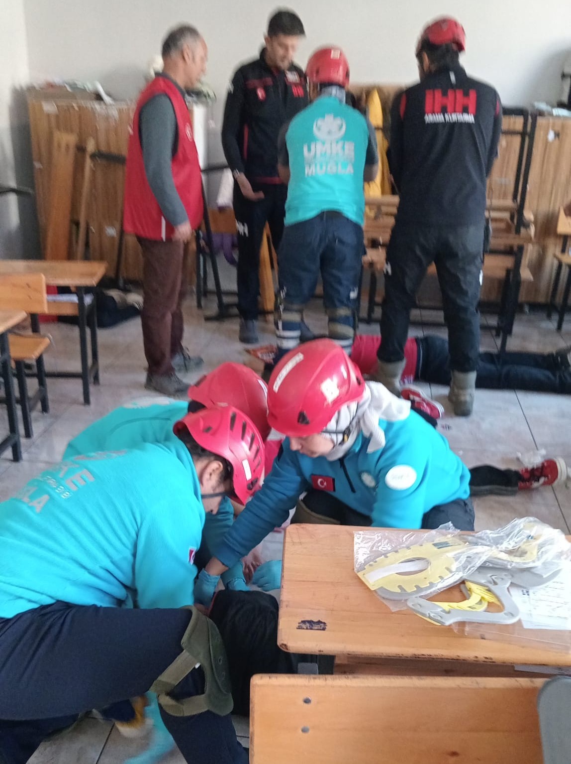 K&ouml;yceğiz Atat&uuml;rk Ortaokulu&rsquo;nda Afet Tatbikatı ger&ccedil;ekleştirildi
