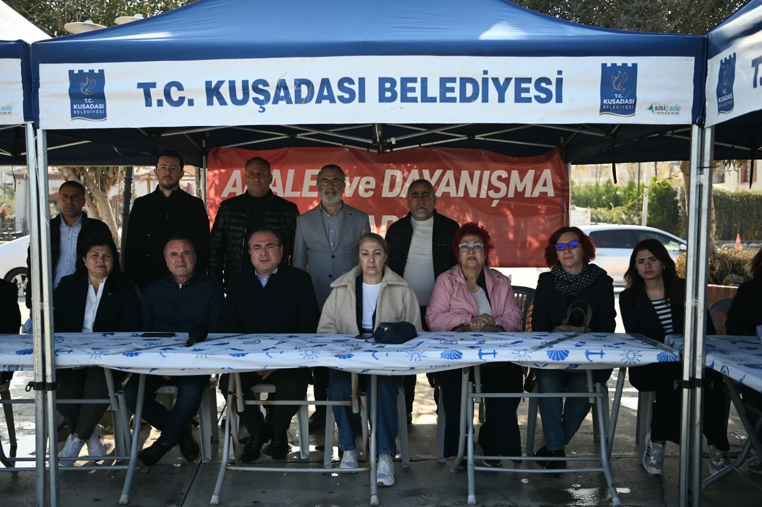 G&ouml;zaltına alınan Başkan G&uuml;nel i&ccedil;in &rsquo;Demokrasi n&ouml;beti&rsquo; başladı
