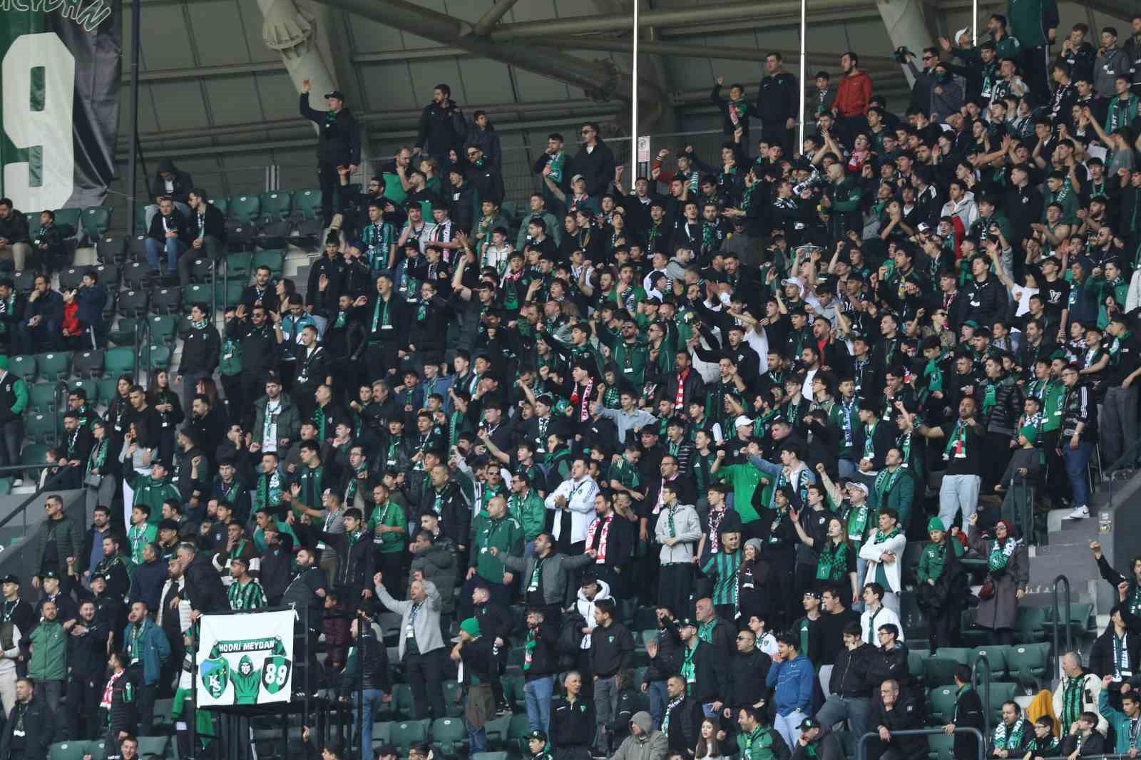 Trendyol S&uuml;per Lig: Kocaelispor: 0 - Konyaspor: 0 (Ma&ccedil; devam ediyor)
