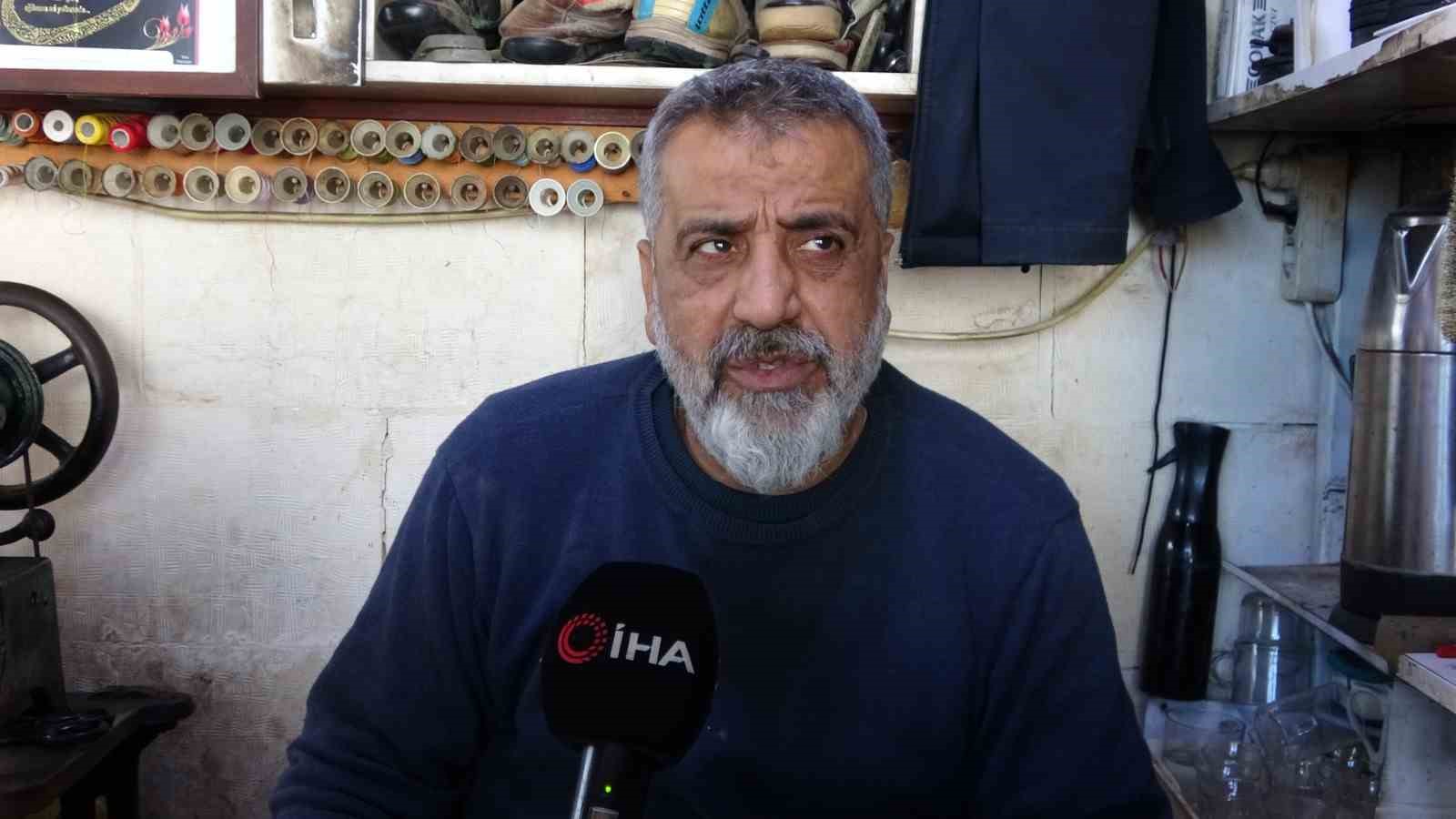 Babadan oğula ayakkabı tamirciliği
