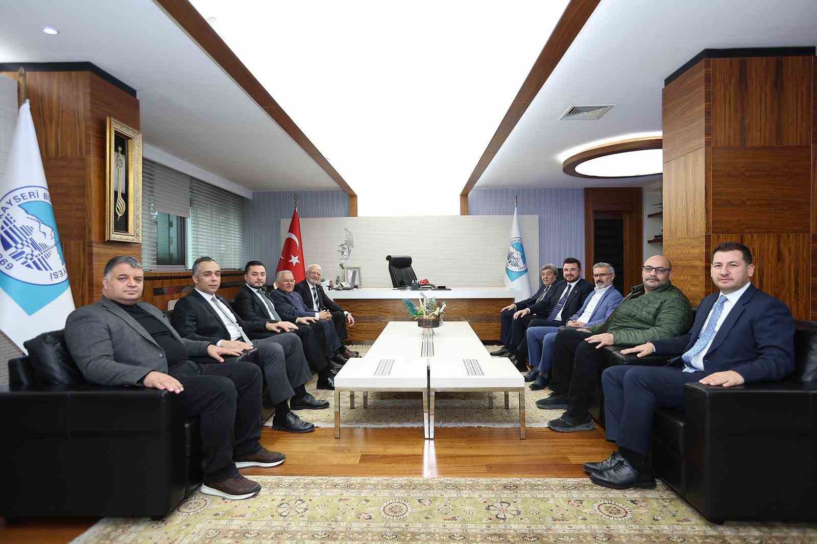 Elitaş&rsquo;tan Başkan B&uuml;y&uuml;kkılı&ccedil;&rsquo;a ziyaret
