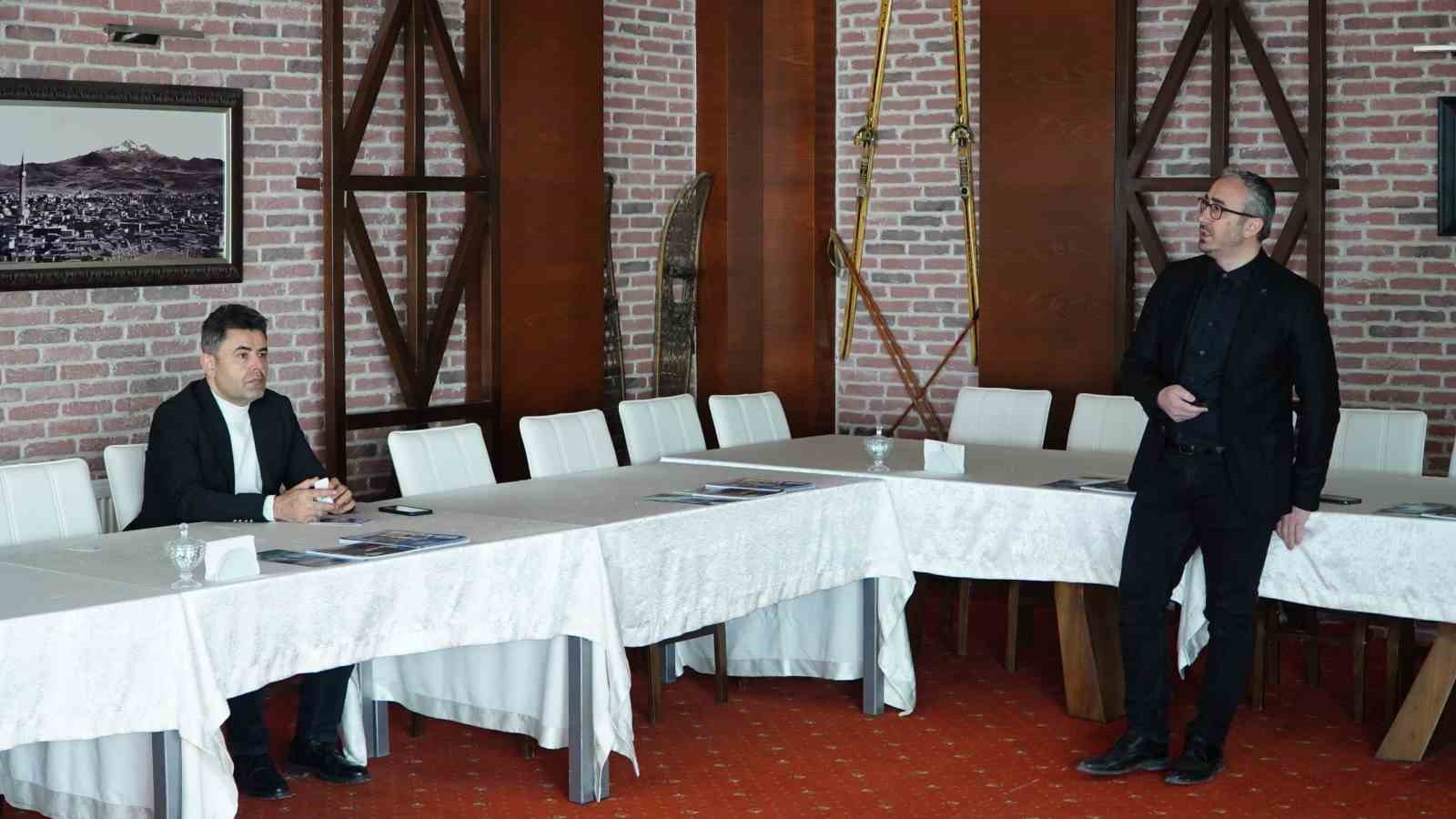 Bakan Yardımcısı Boyraz&rsquo;a Erciyes&rsquo;te kapsamlı sunum
