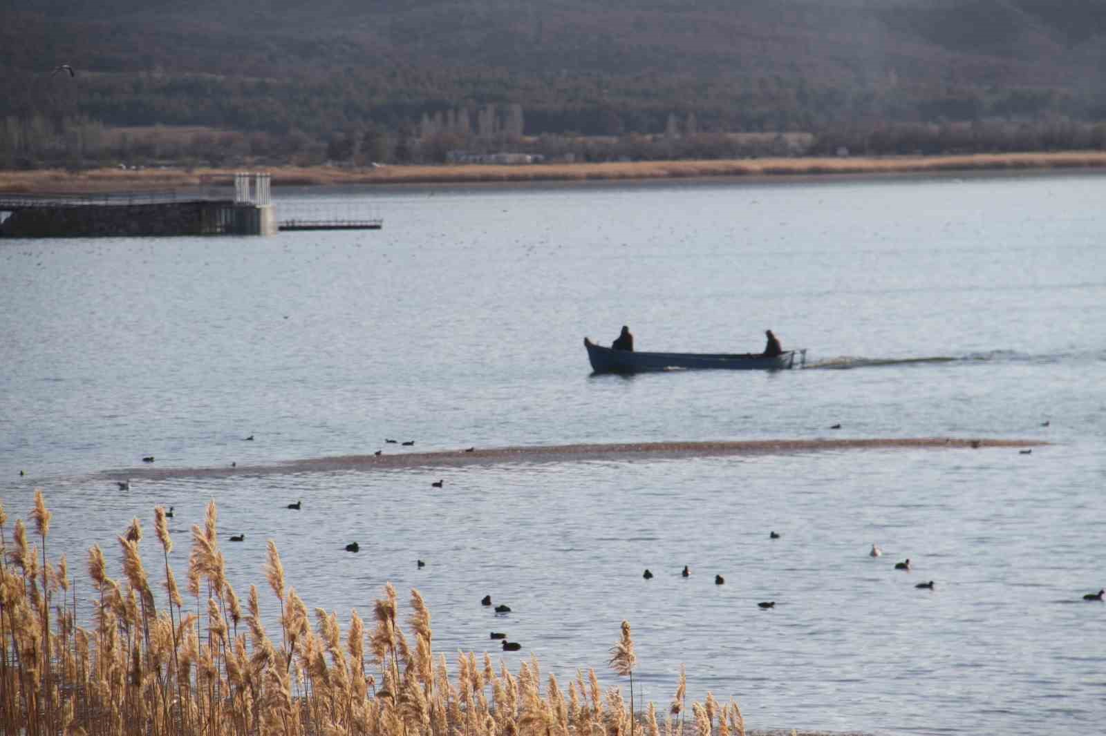 Beyşehir G&ouml;l&uuml;&rsquo;nde av yasağı başlıyor
