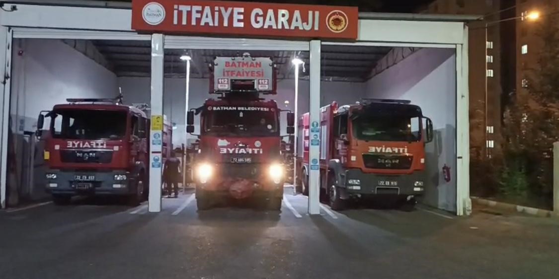 Batman’da tek katlı ev alevlere teslim oldu