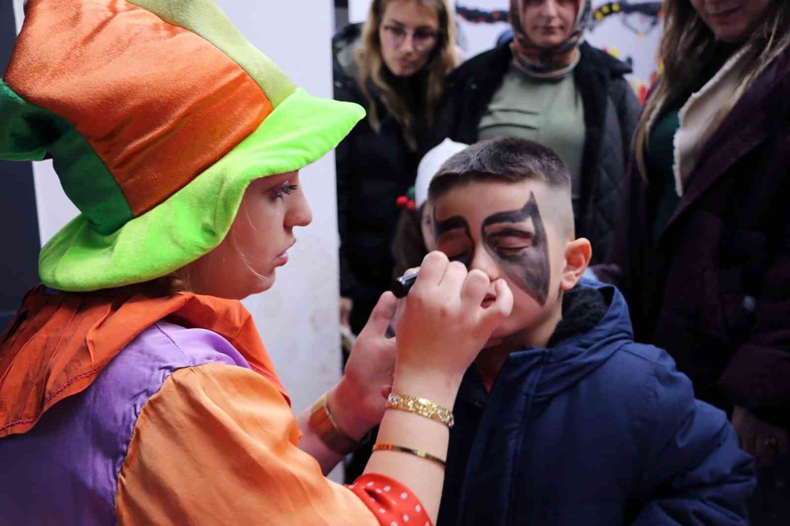 Çocukça Ramazan Şenliği Karasu’da miniklerin neşesiyle renklendi