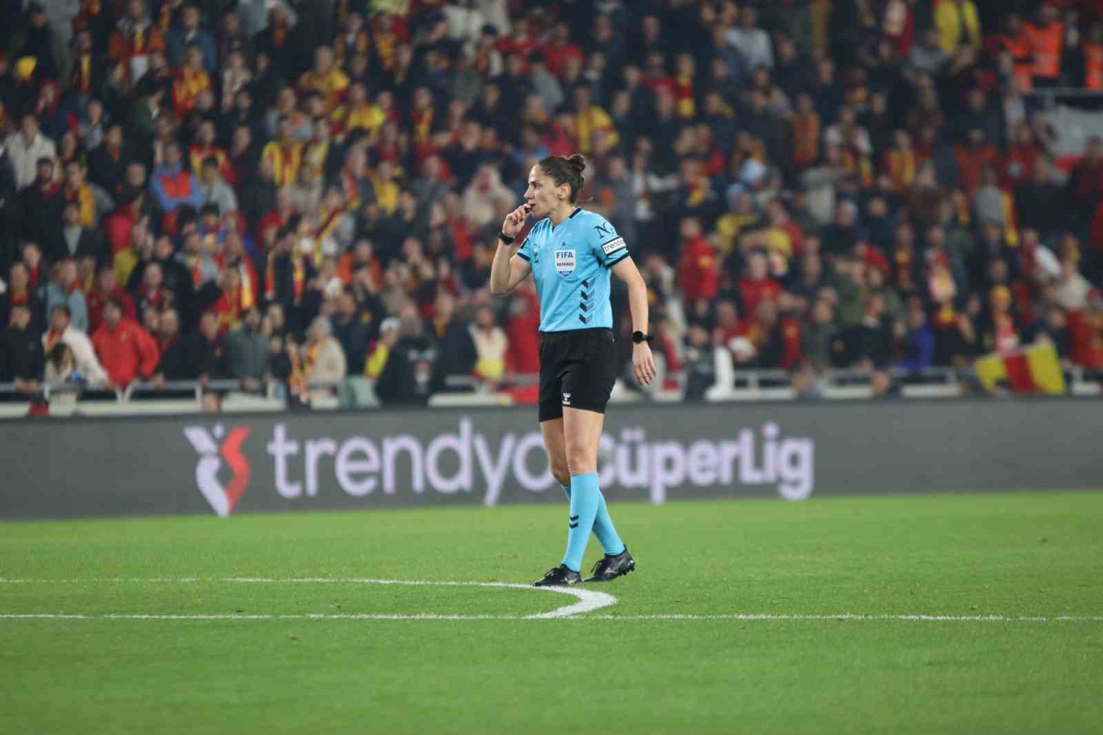 Trendyol S&uuml;per Lig: G&ouml;ztepe: 1 - Alanyaspor: 1 (İlk yarı)
