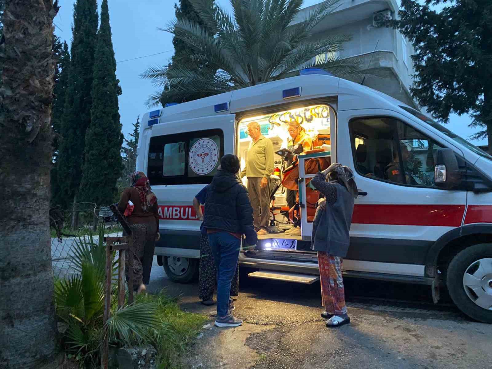 Apartman dairesinde yangın: 1 kişi dumandan etkilendi