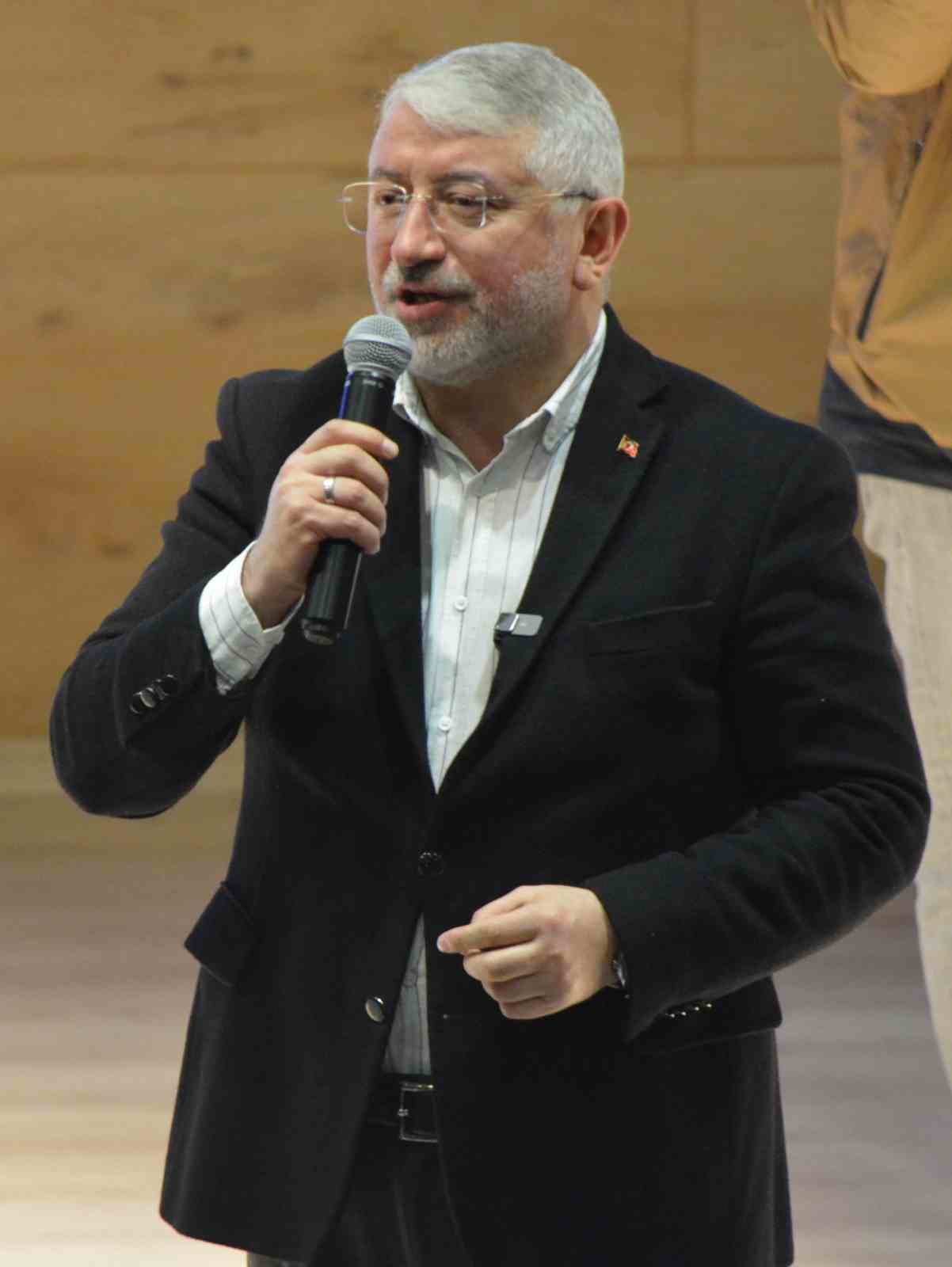 &Ccedil;orum&rsquo;da &ccedil;ocuklar sevap i&ccedil;in yarıştı
