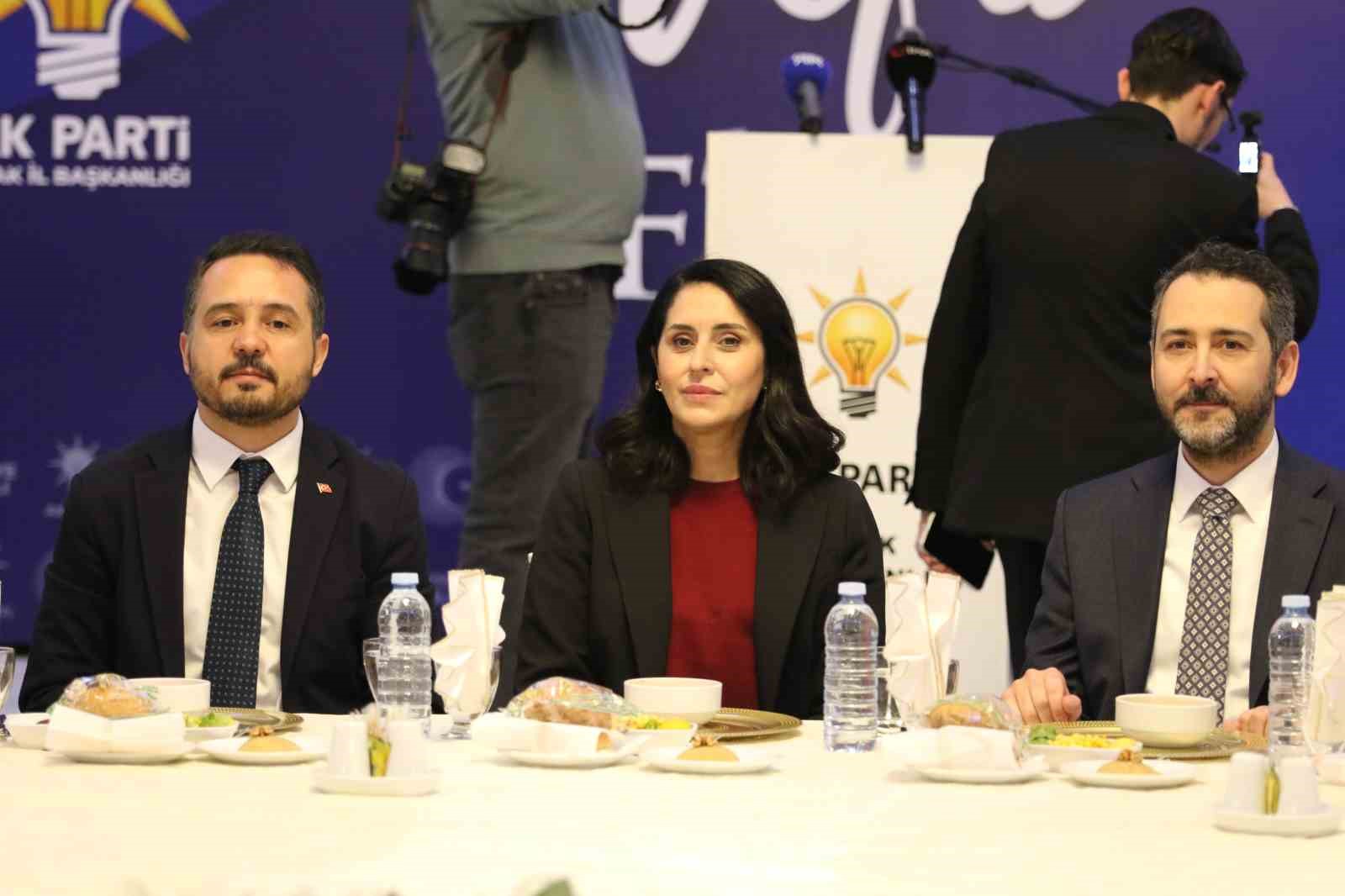 AK Parti Genel Başkan Yardımcısı Tuncer: "CHP’ye baktığımızda Türkiye’nin büyümesini konuşan bir siyaset değil, Türkiye’nin başarılarını küçümseyen bir siyaset görüyoruz"