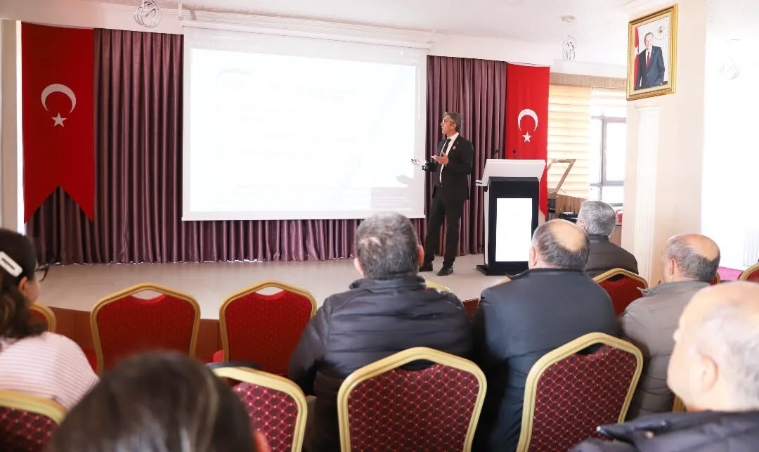 Milli eğitim personeline resm&icirc; yazışma kuralları anlatıldı
