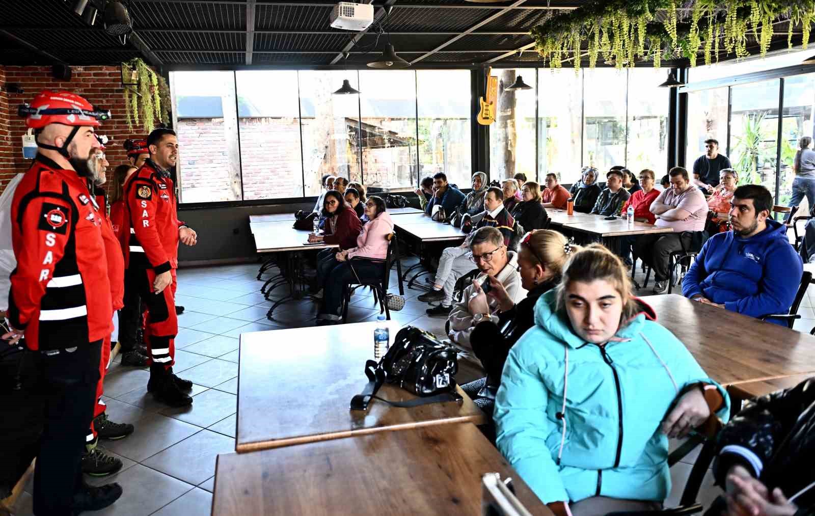 Muratpaşa Belediyesi’nden özel bireylere afet farkındalık eğitimi